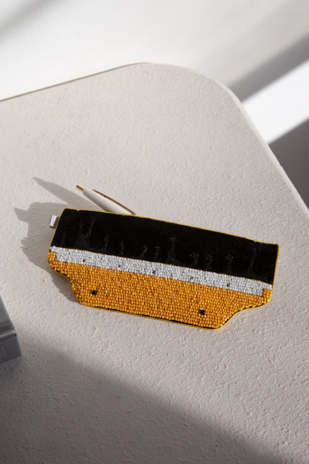 craftsman-pouch-wide-brush-design-by-puebco