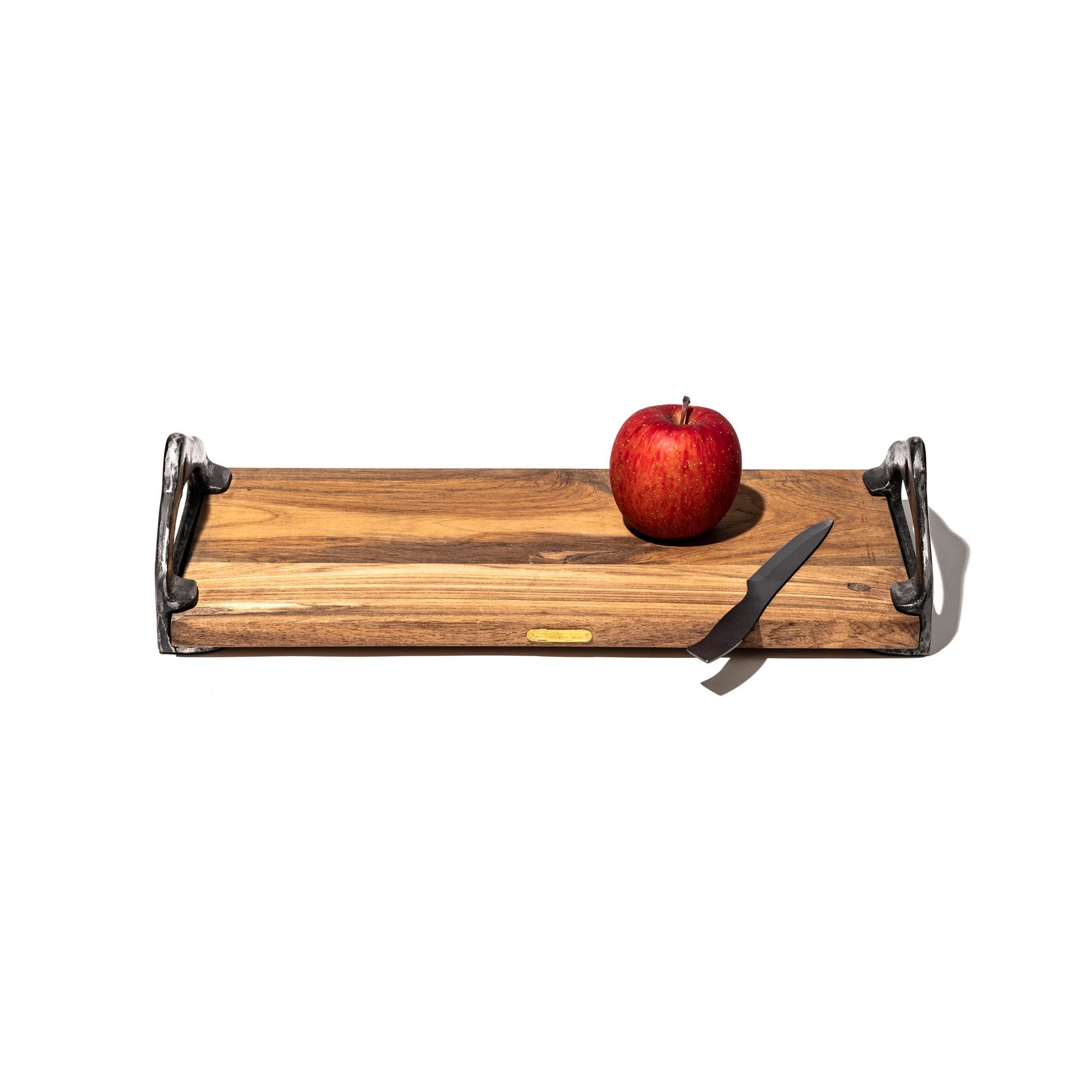 swing shaped cutting board design by puebco 1