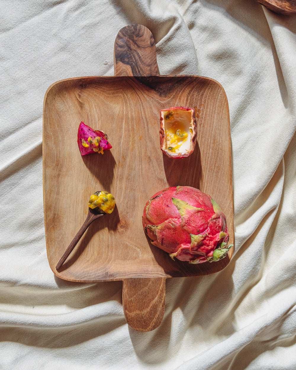 Walnut Double Handed Tray Uvn 2000118 3