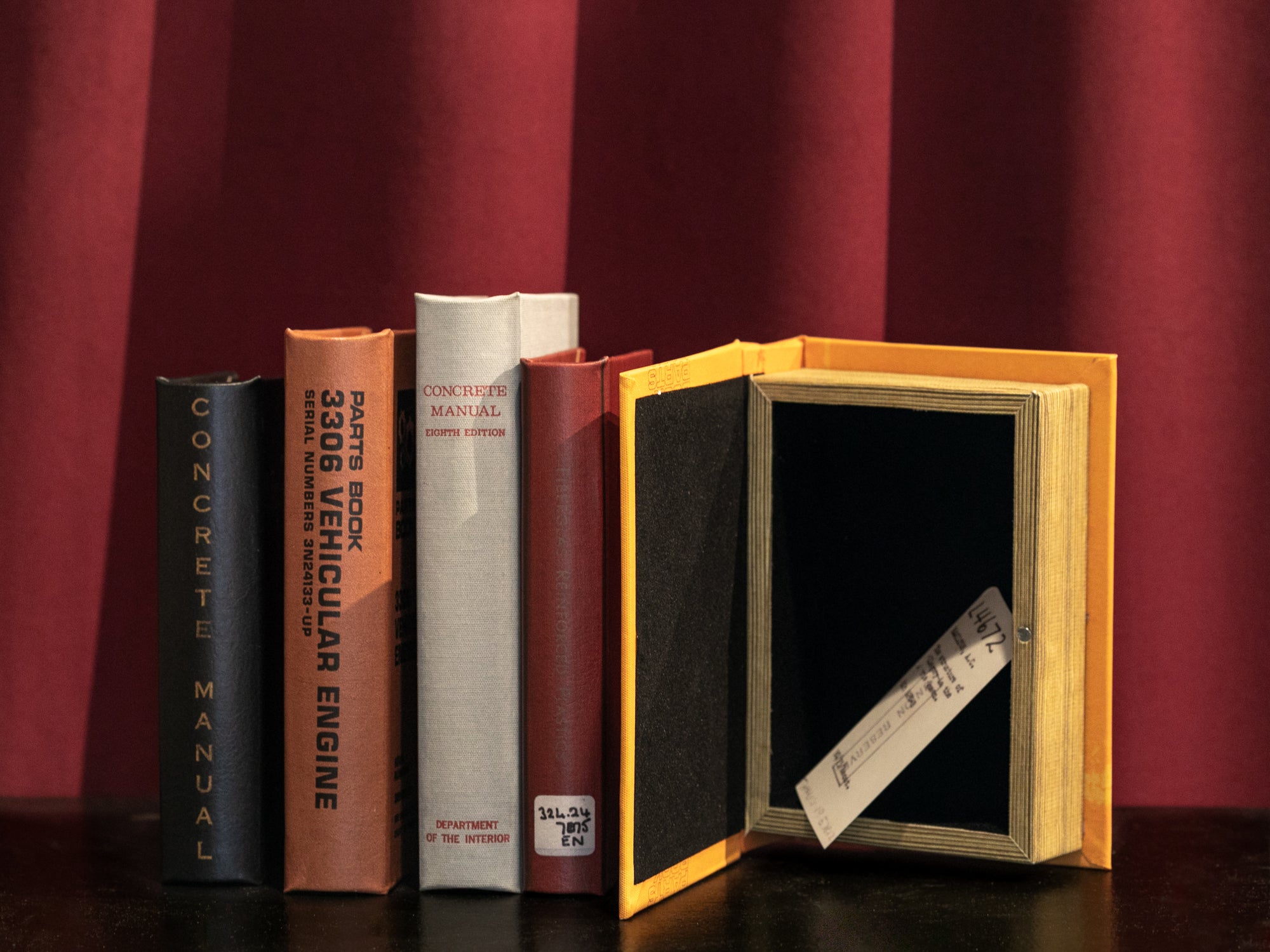 book-box-fiberglas-plastics-design-by-puebco