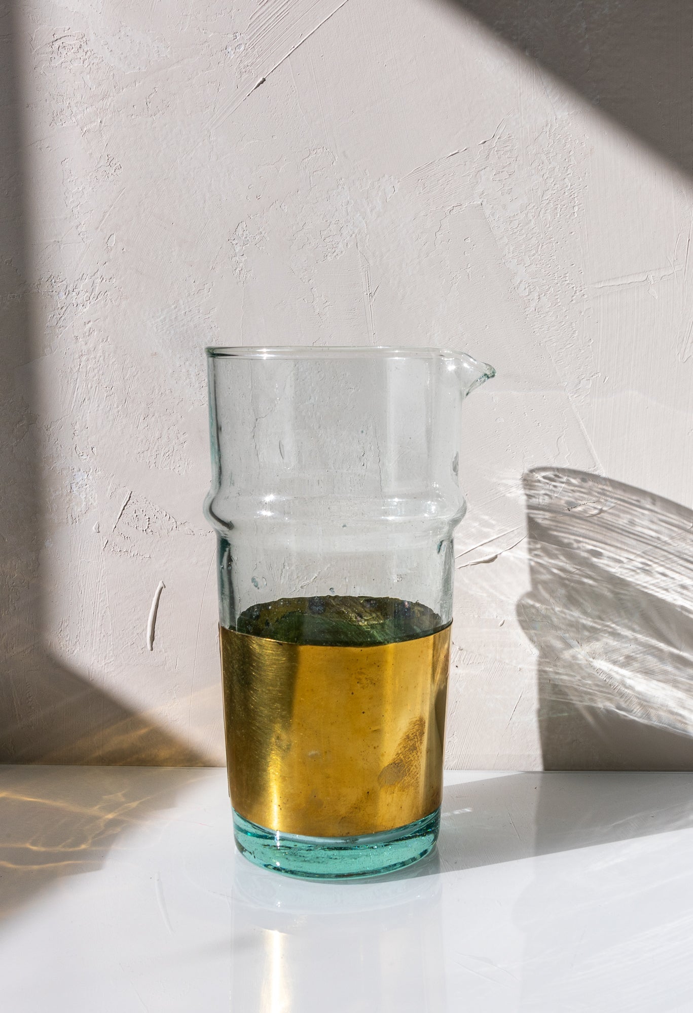 beldi carafe with gold ring