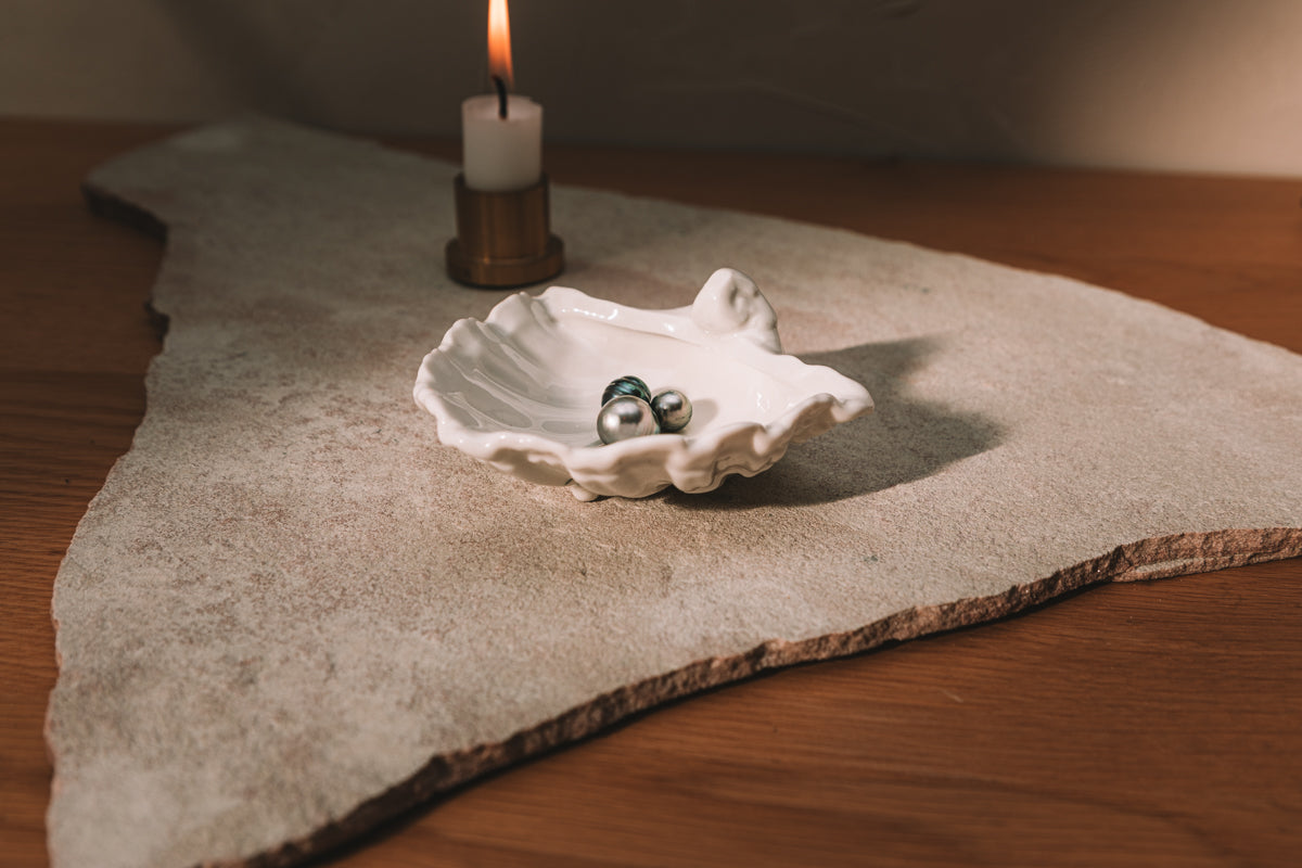Coffee Table with Oyster holding Pearls