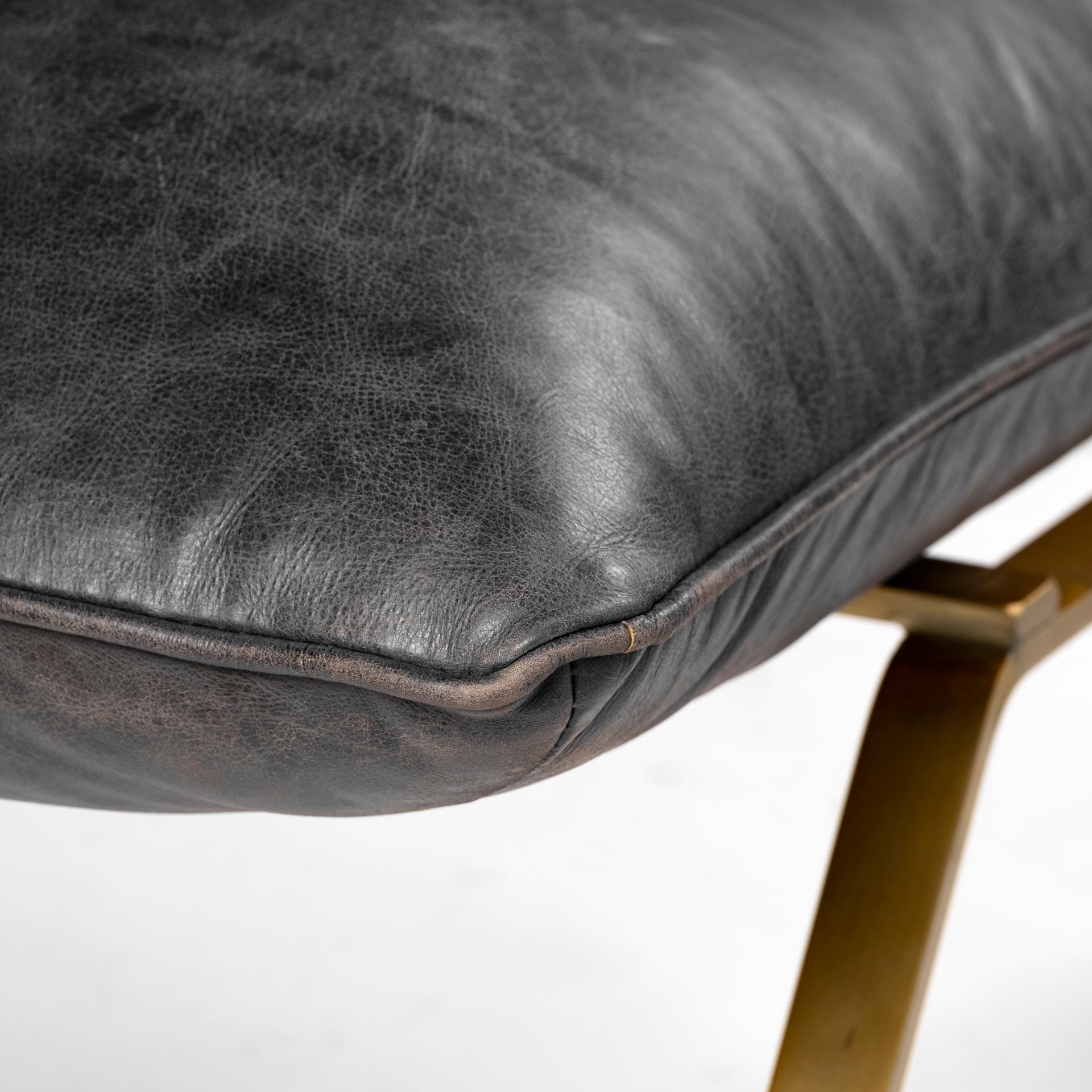 Flavelle Leather Accent Chair Mercana Mer 68575 15