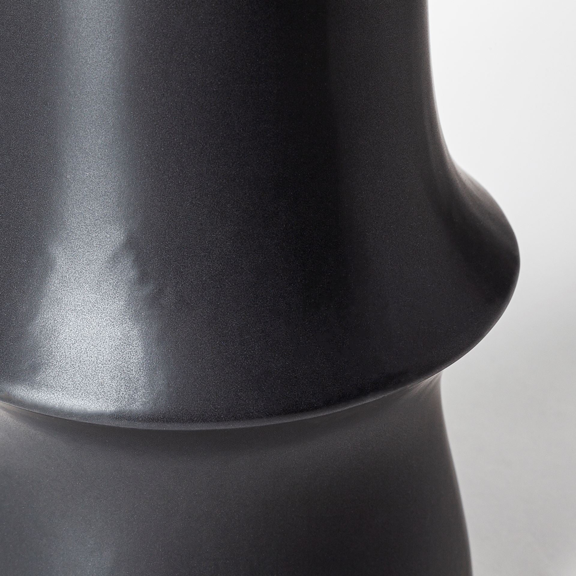 Laforge Black Vase Mercana Mer 68631 10