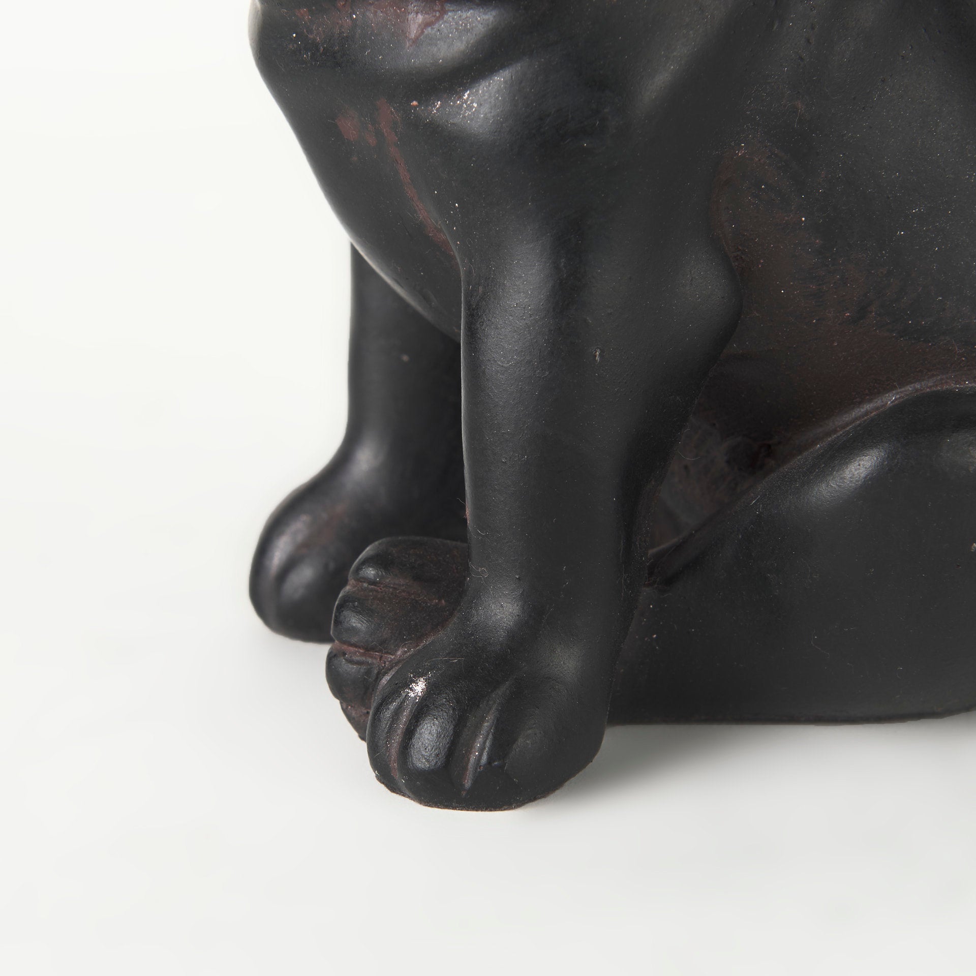 Hugo Sitting Bulldog Object Mercana Mer 57798 8