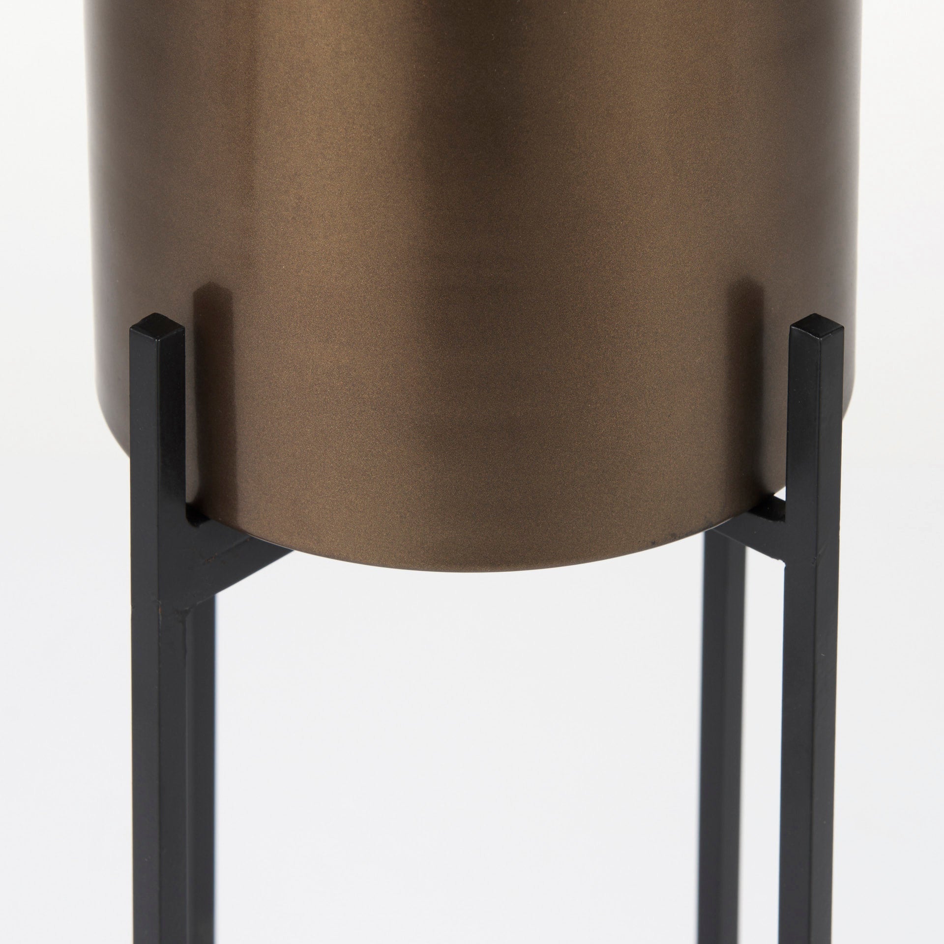 Sowerberry Plant Stand Mercana Mer 68830 12