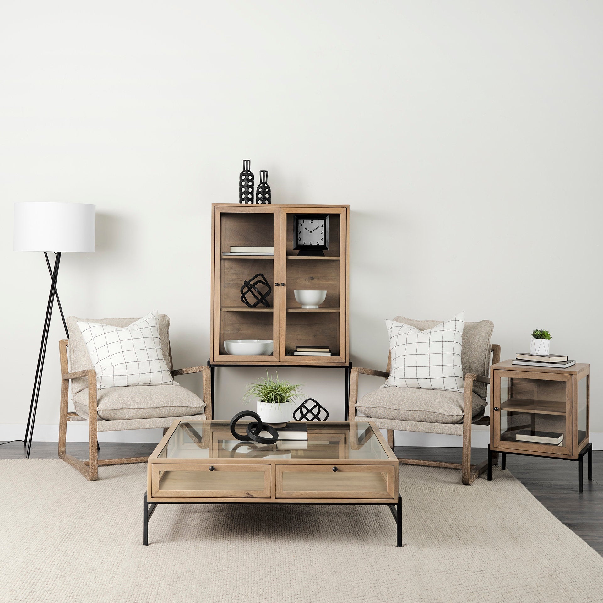 Arelius End Side Table Mercana Mer 69207 58