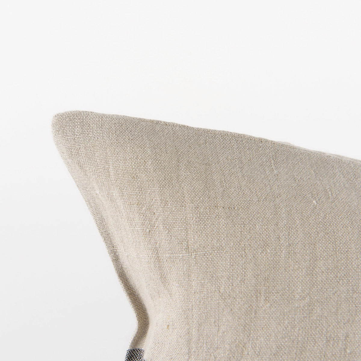 Raquel Decorative Pillow Mercana Mer 69420 5