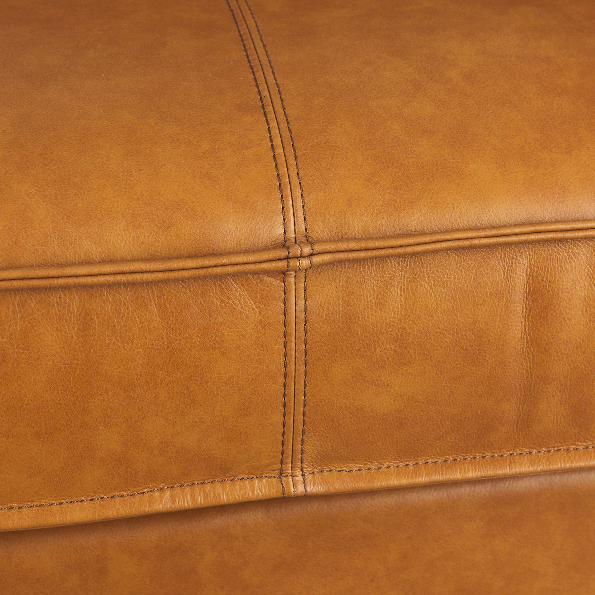 Darcy Love Seat Mercana Mer 69643 10