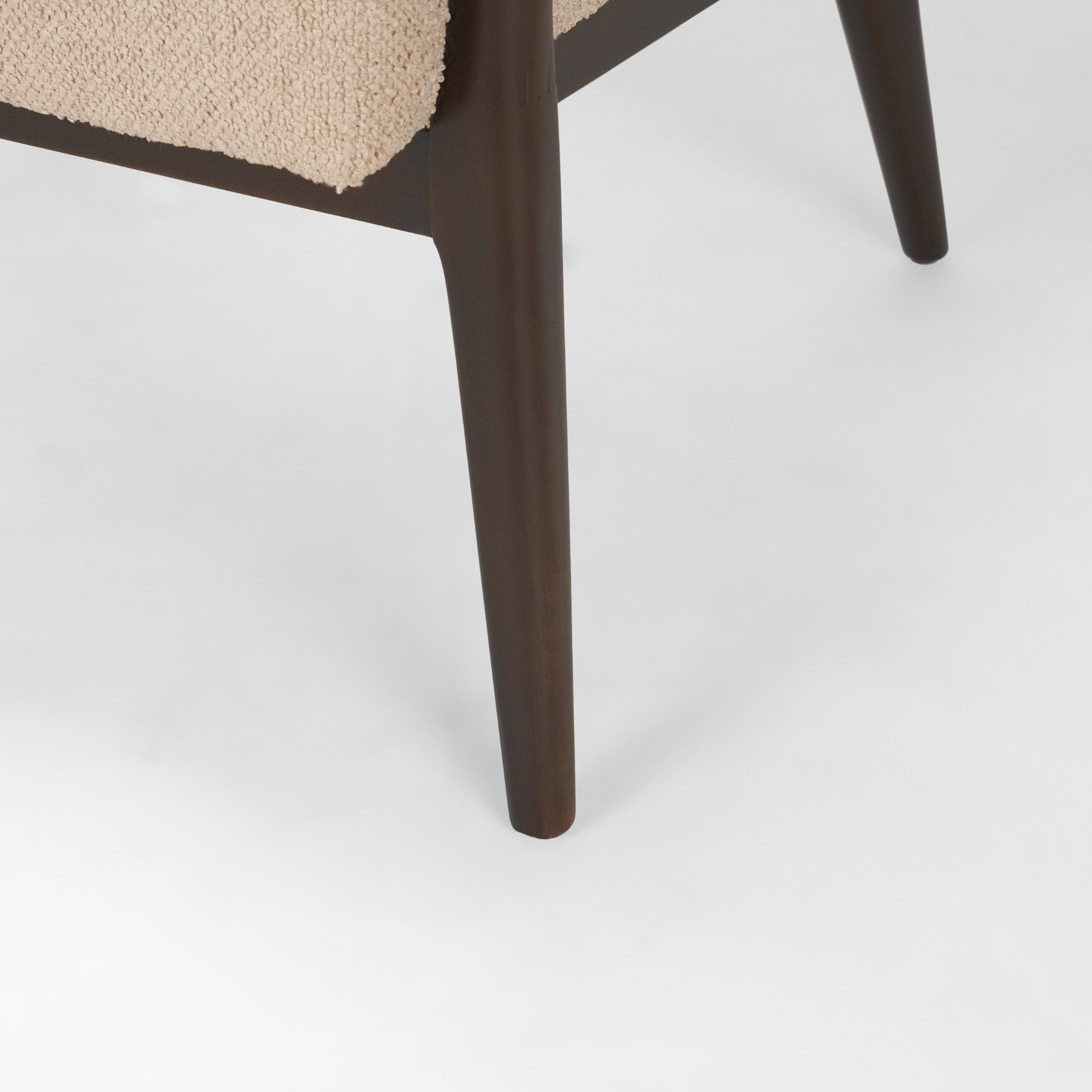 Argent Accent Chair Mercana Mer 70426 10