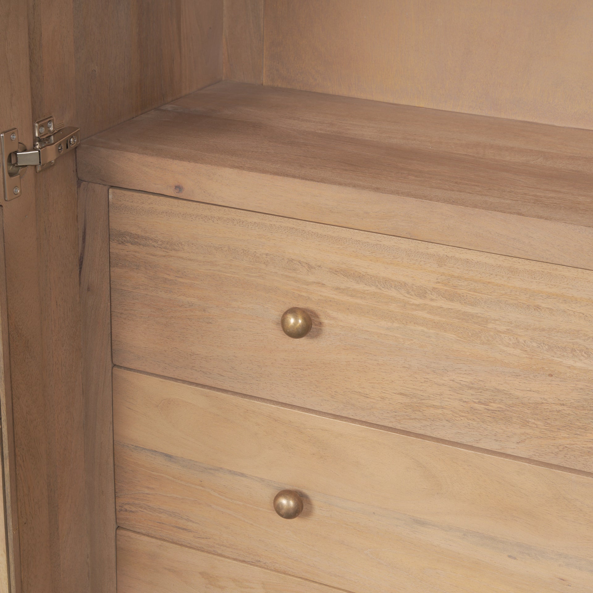 Suri Curio Cabinet Mercana Mer 70825 9
