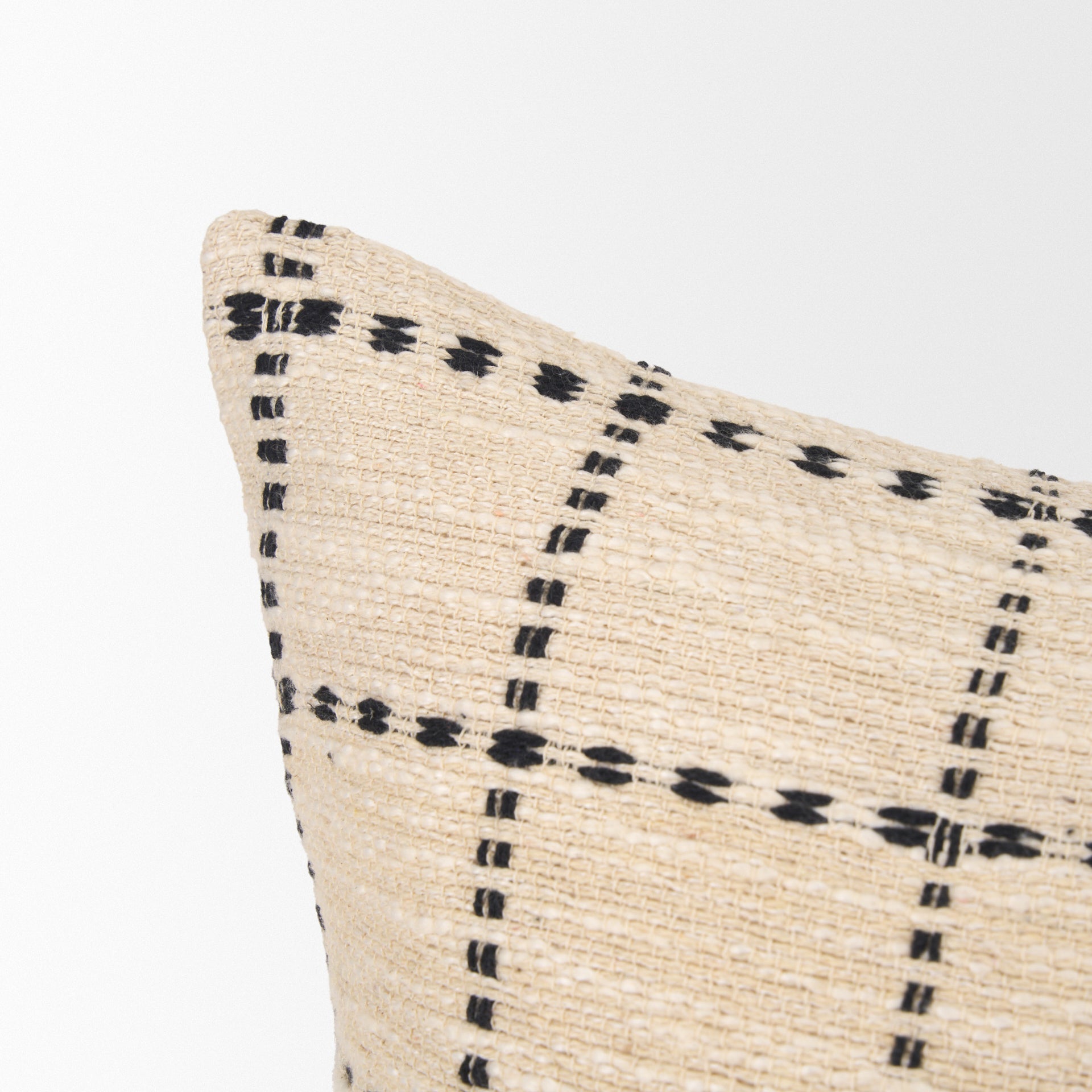 Jaela Pillow Cover Mercana Mer 71087 9