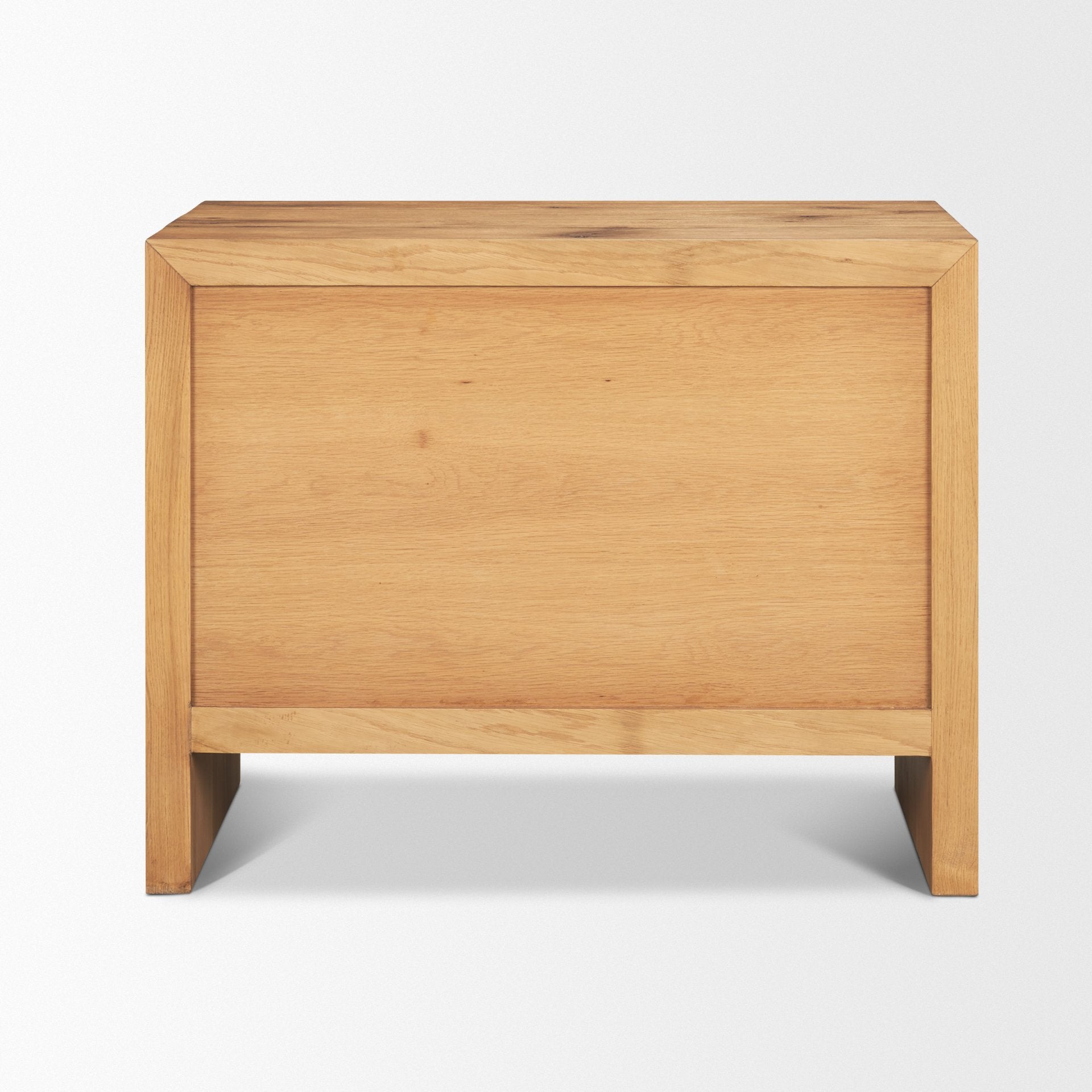 Belford Closed Nightstand Mercana Mer 71236 10