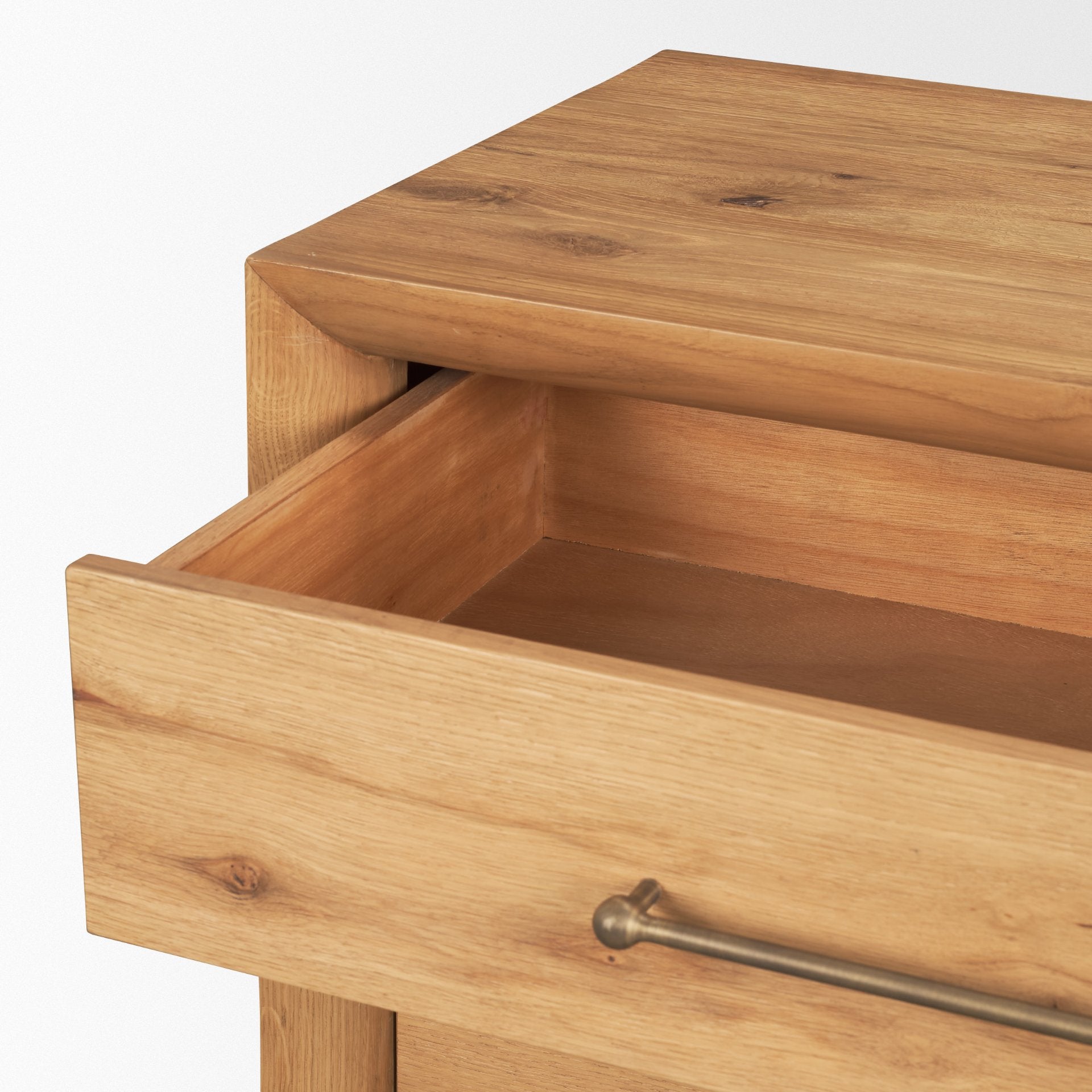 Belford Closed Nightstand Mercana Mer 71236 18