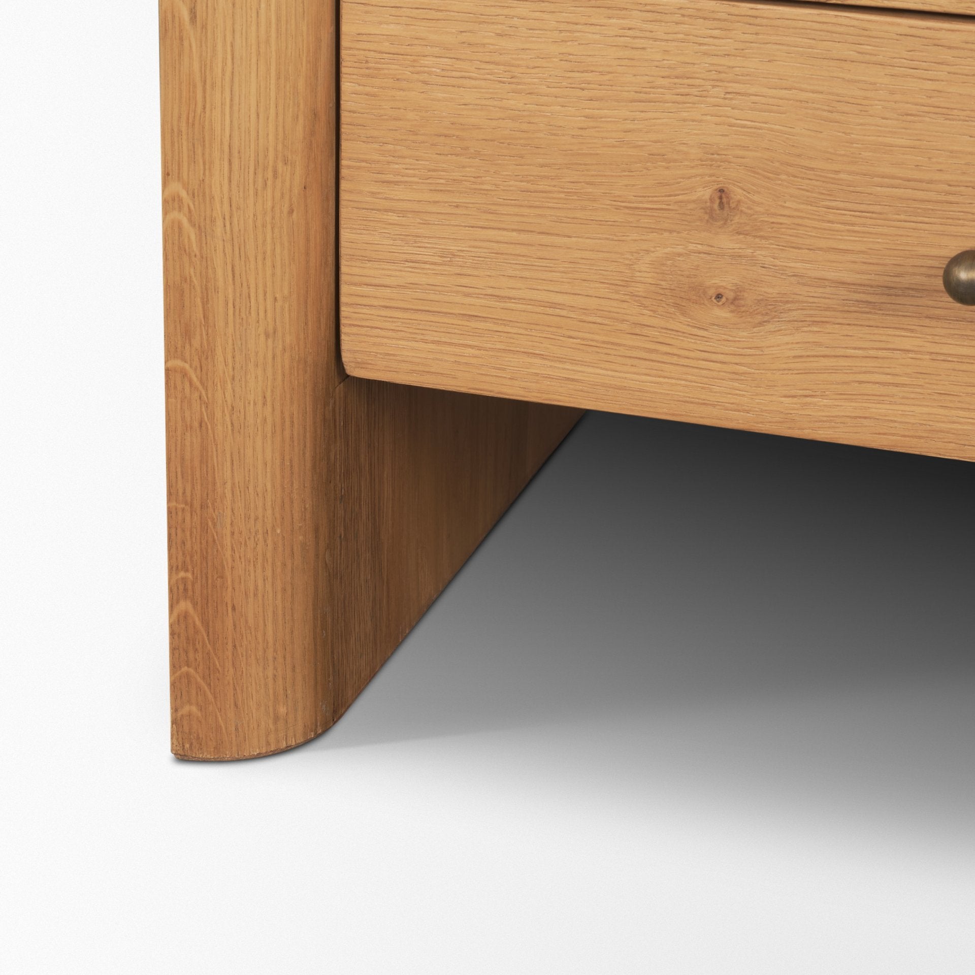 Belford Closed Nightstand Mercana Mer 71236 22