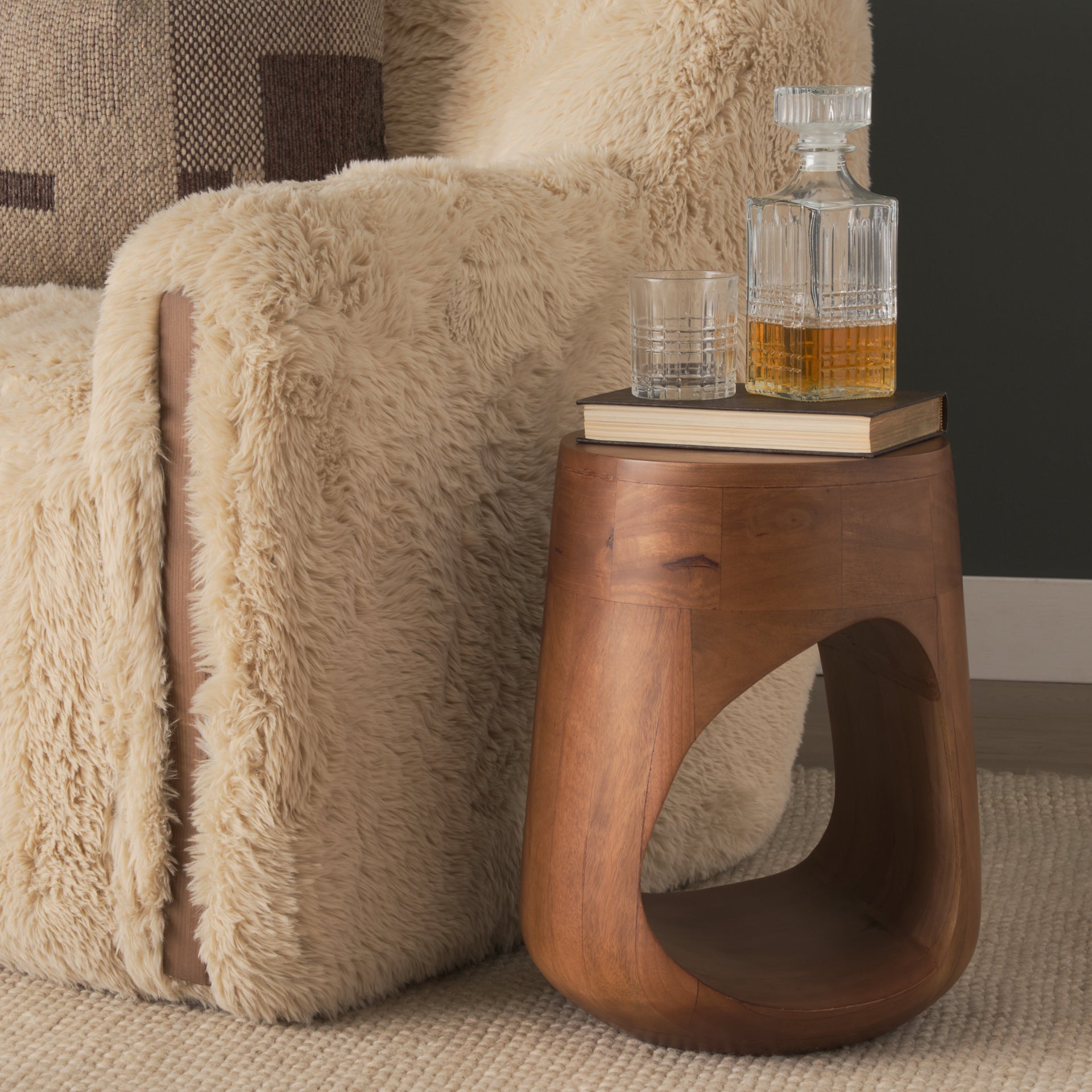 Cove Side Table Mercana Mer 71225 32