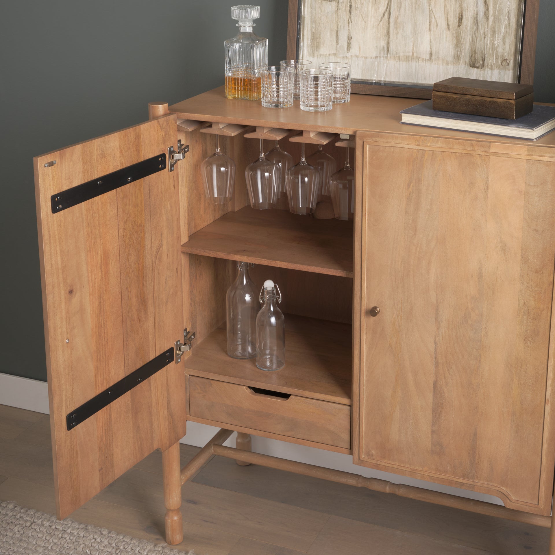 Phil Bar Cabinet Mercana Mer 71127 14