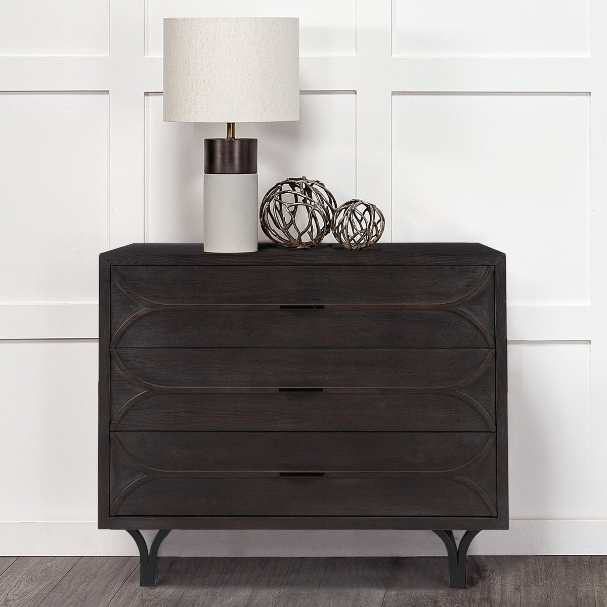 Giselle I Accent Cabinet Mercana Mer 69373 19