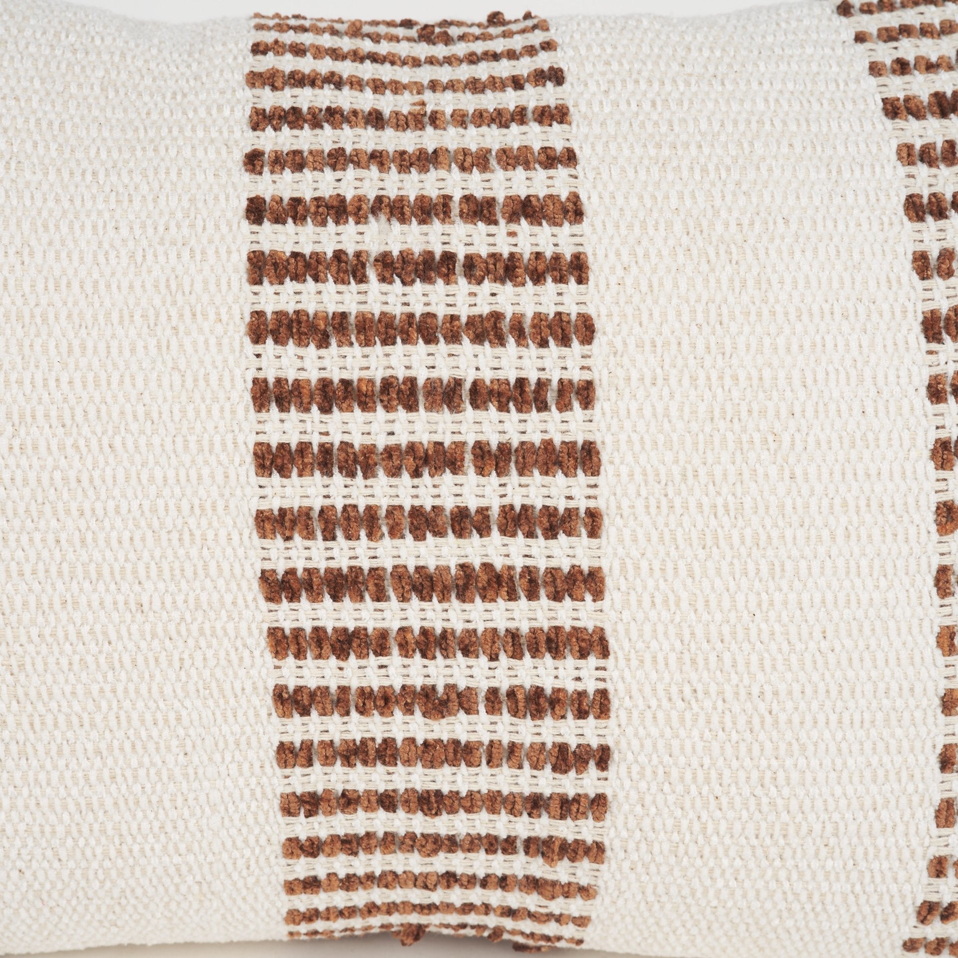 Levon Decorative Pillow Mercana Mer 71464 14