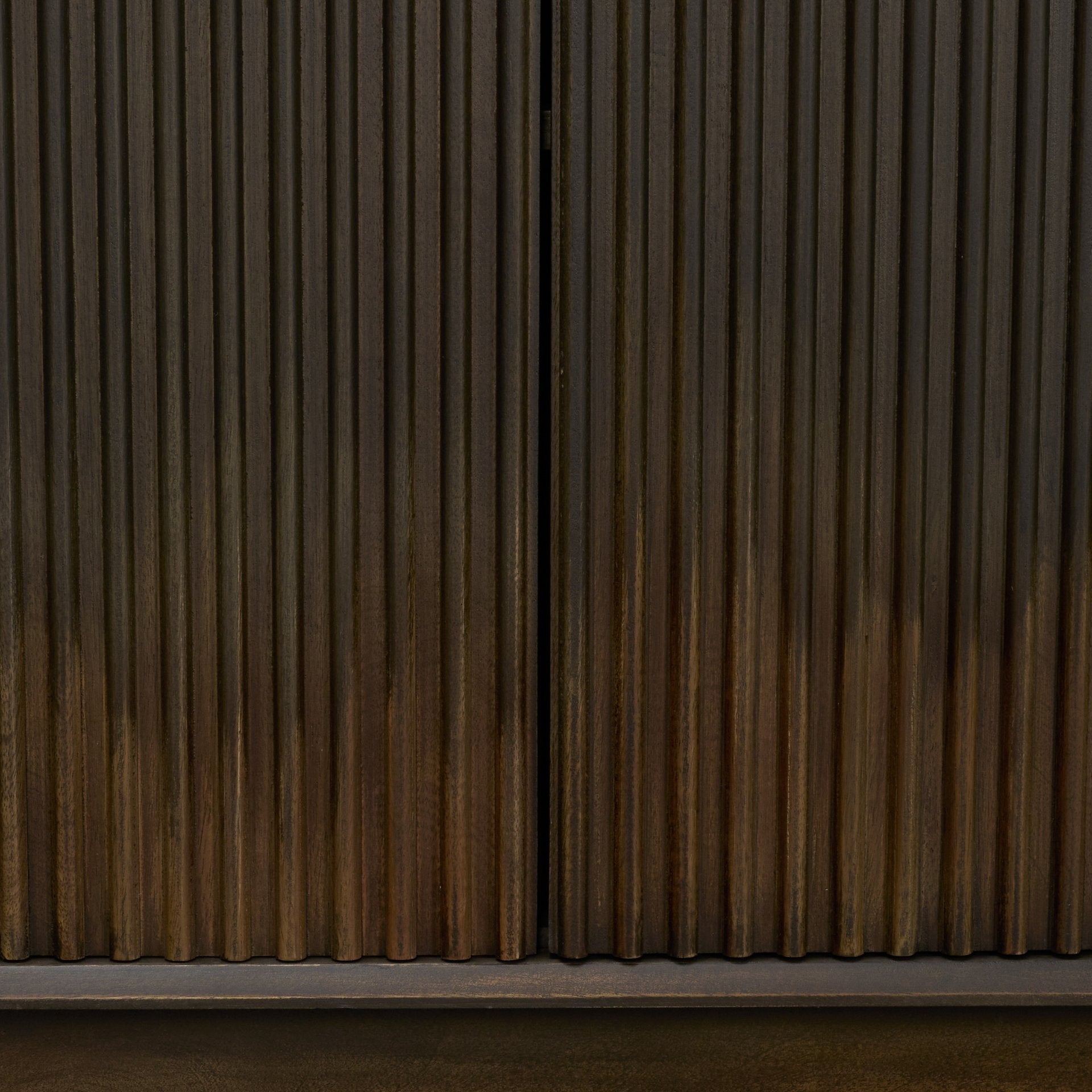 Cinder Sideboard Mercana Mer 71338 9