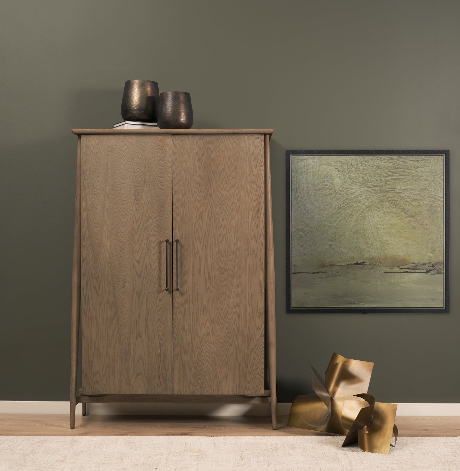 Hollis Curio Cabinet Mercana Mer 71323 12