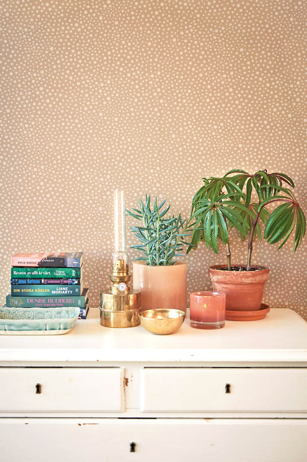 Dots Wallpaper in Teddy Brown
