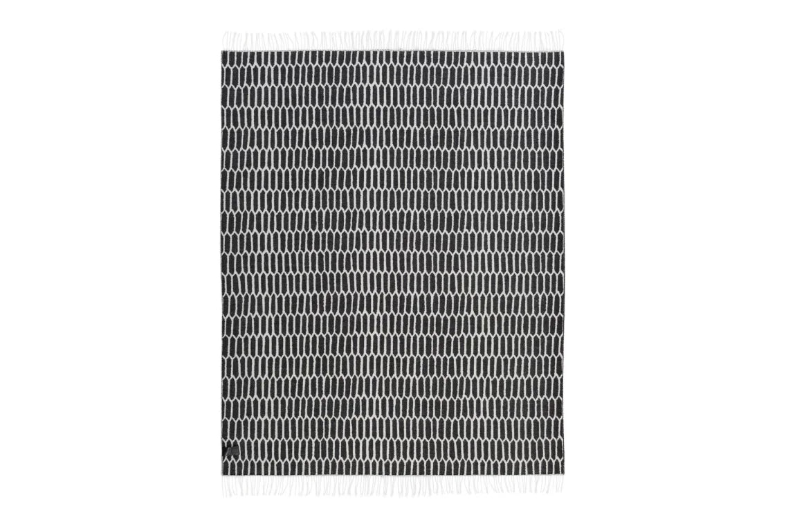 kenno black white throw 3