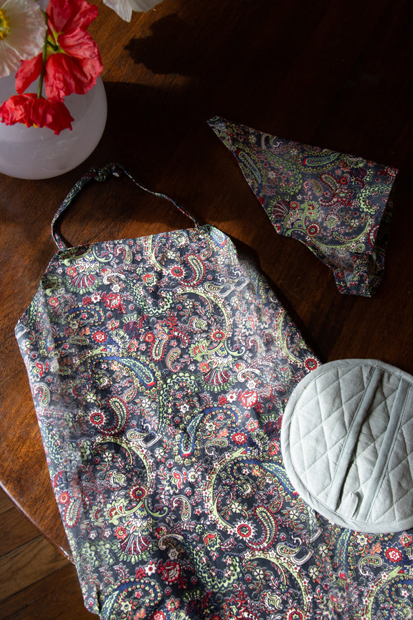 hand-printed-kids-apron-with-kerchief-paisley-by-puebco-302973