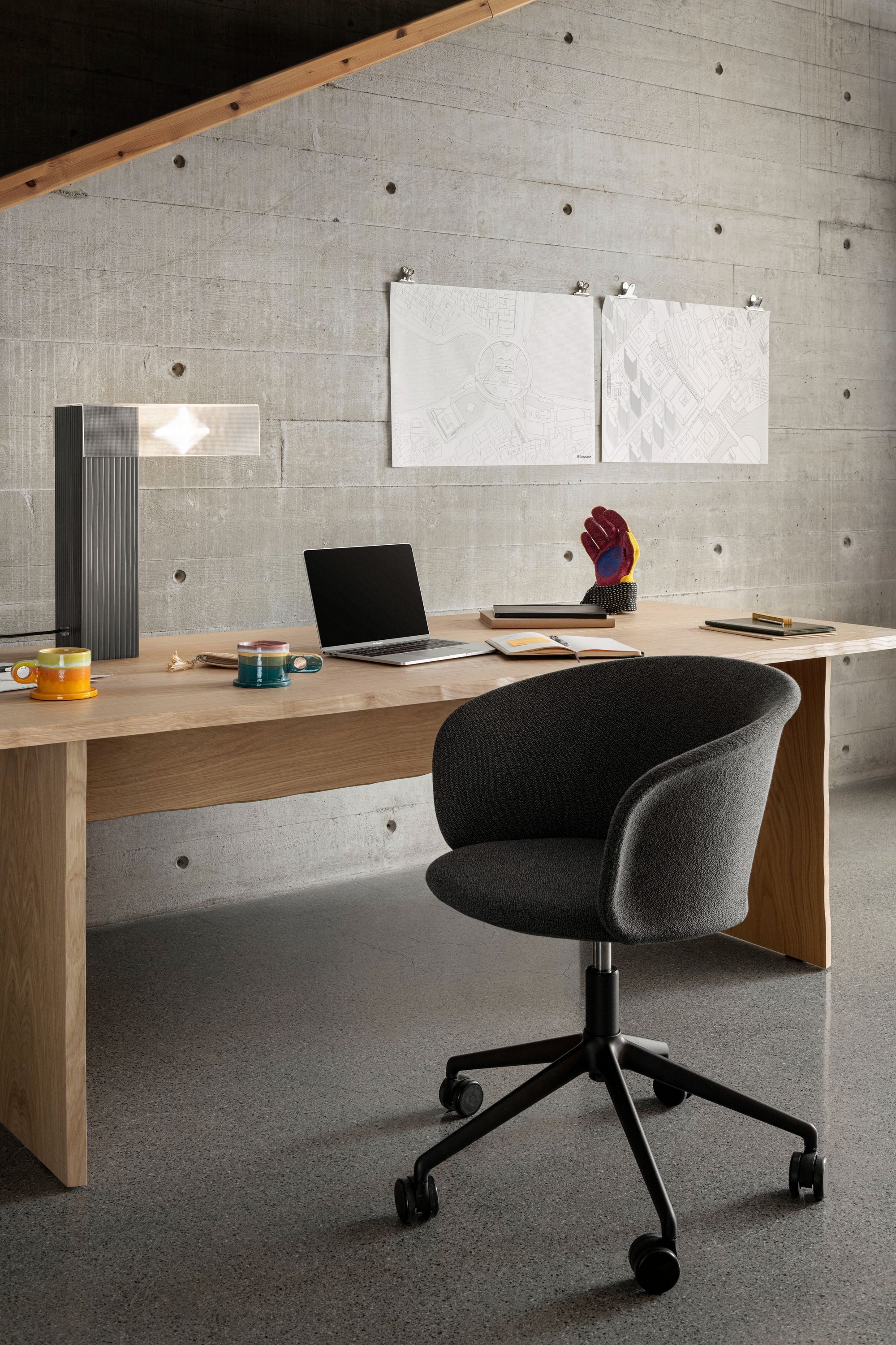 kendo graphite swivel chair bu hem 20211 3
