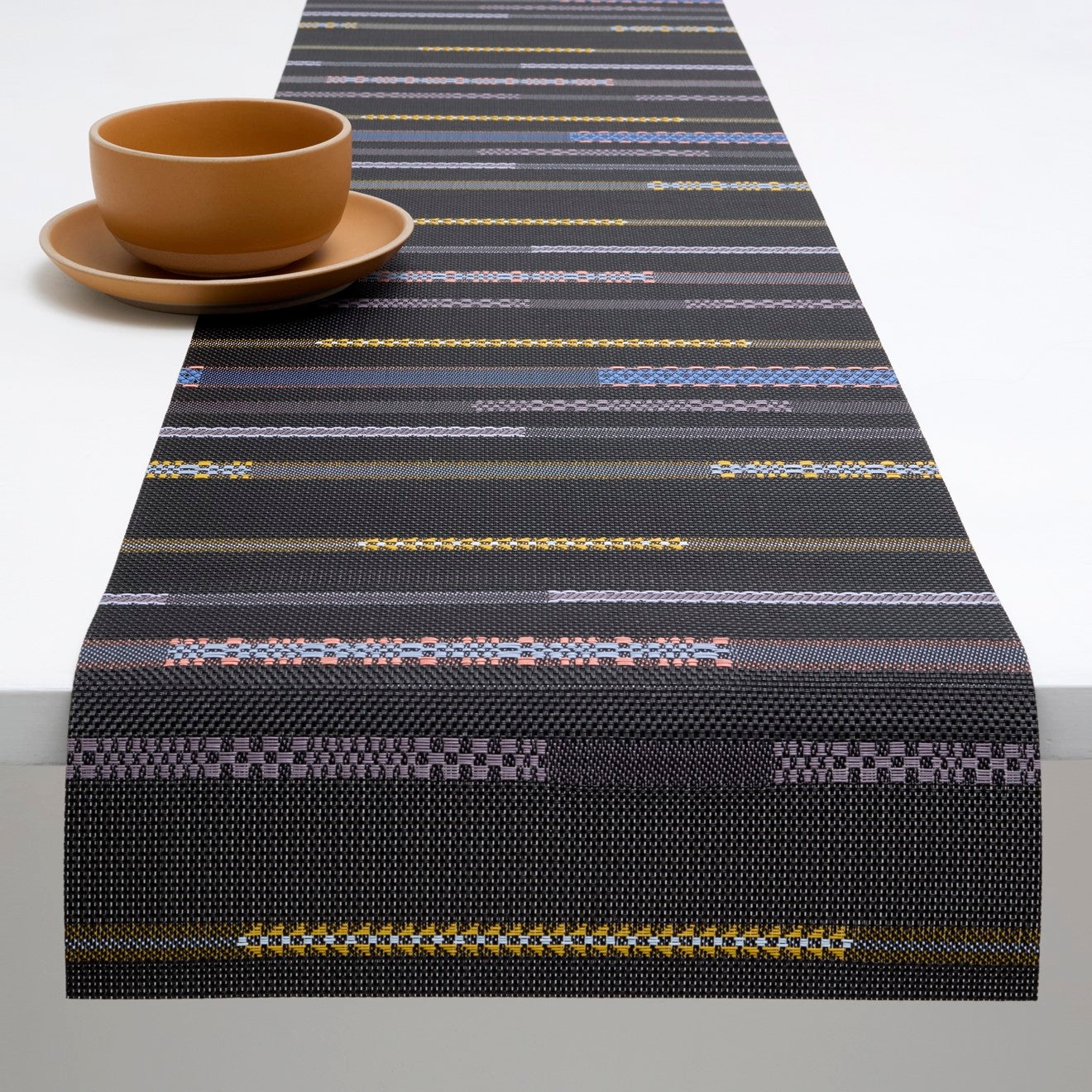 Applique Table Runner Chilewich Chw 101150 001 4