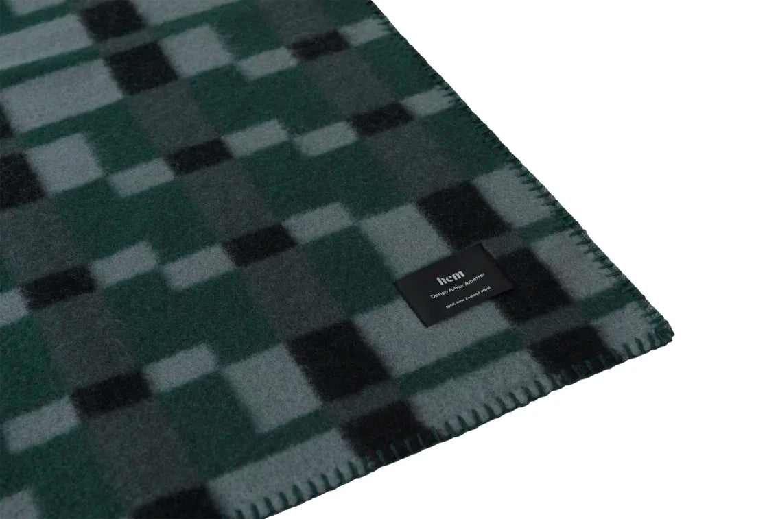 vienna throw in various colors 3