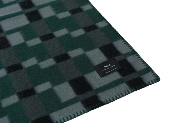 vienna throw in various colors 3
