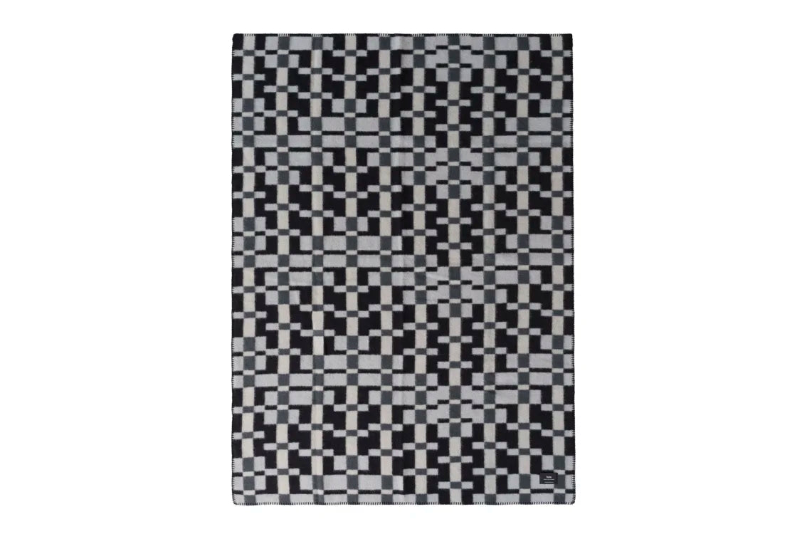 vienna throw in various colors 5