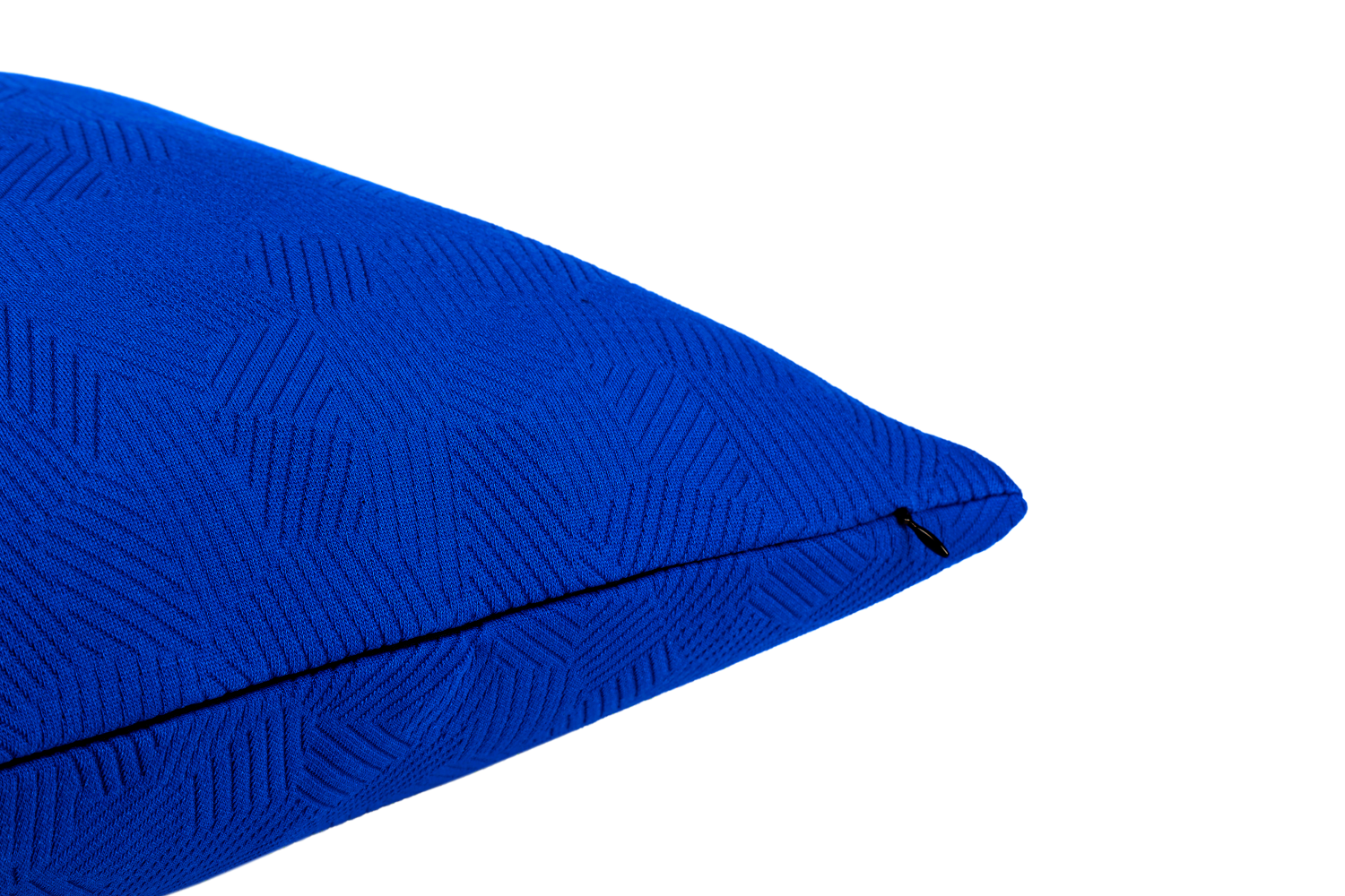 Storm Cushion Medium 16