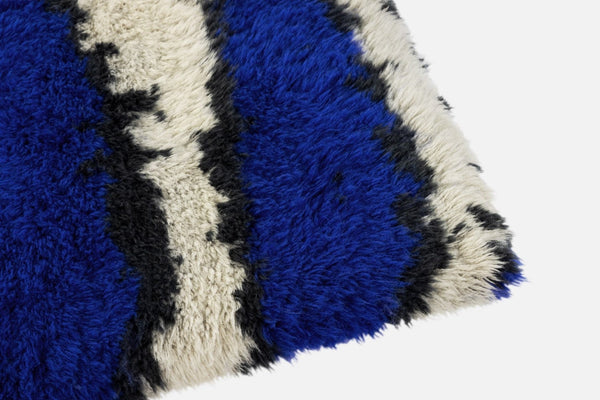 monster ultramarine blue off white rug by hem 30490 2