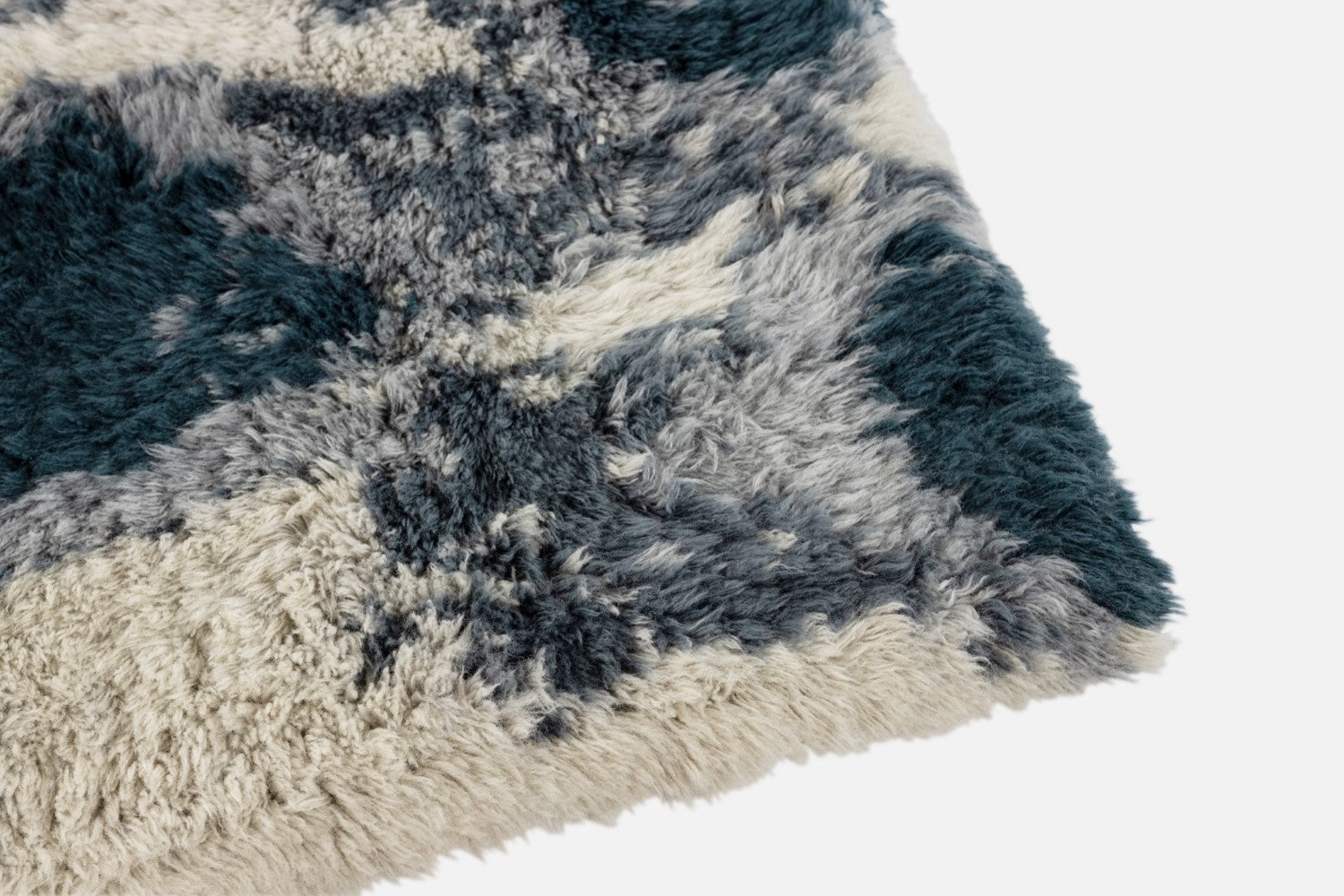 monster dark teal off white rug by hem 30492 2