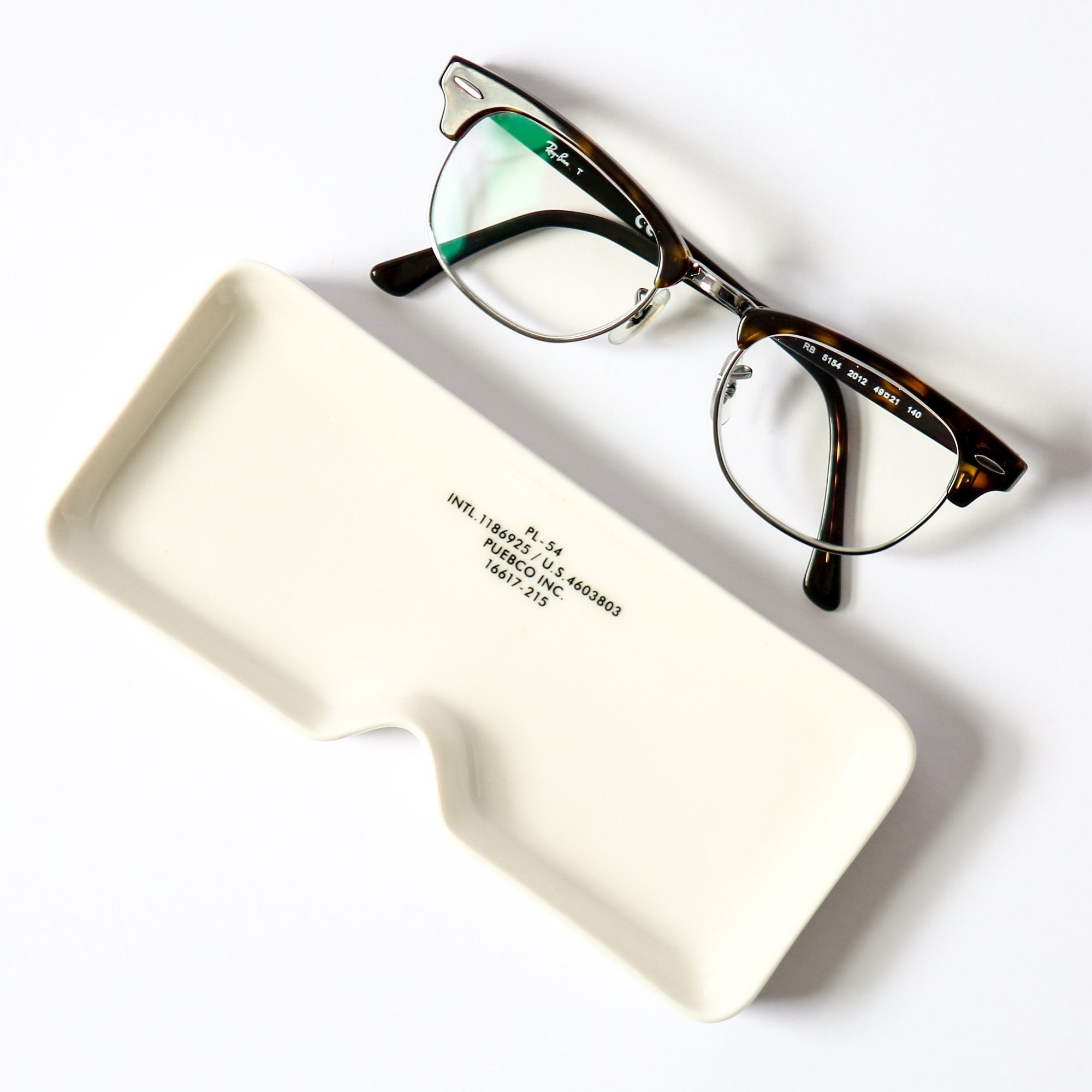 glasses tray square design by puebco 4