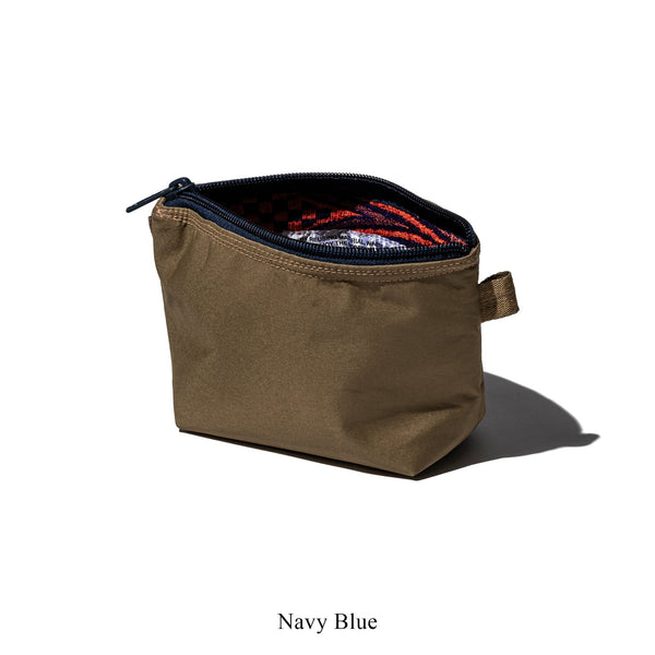 Rubberized Hood Fabric x Jacquard Pouch