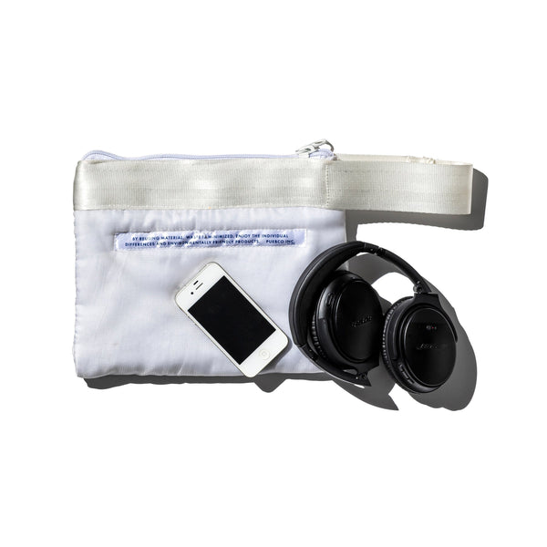 WHITE QUILTED SNOW JACKET POUCH