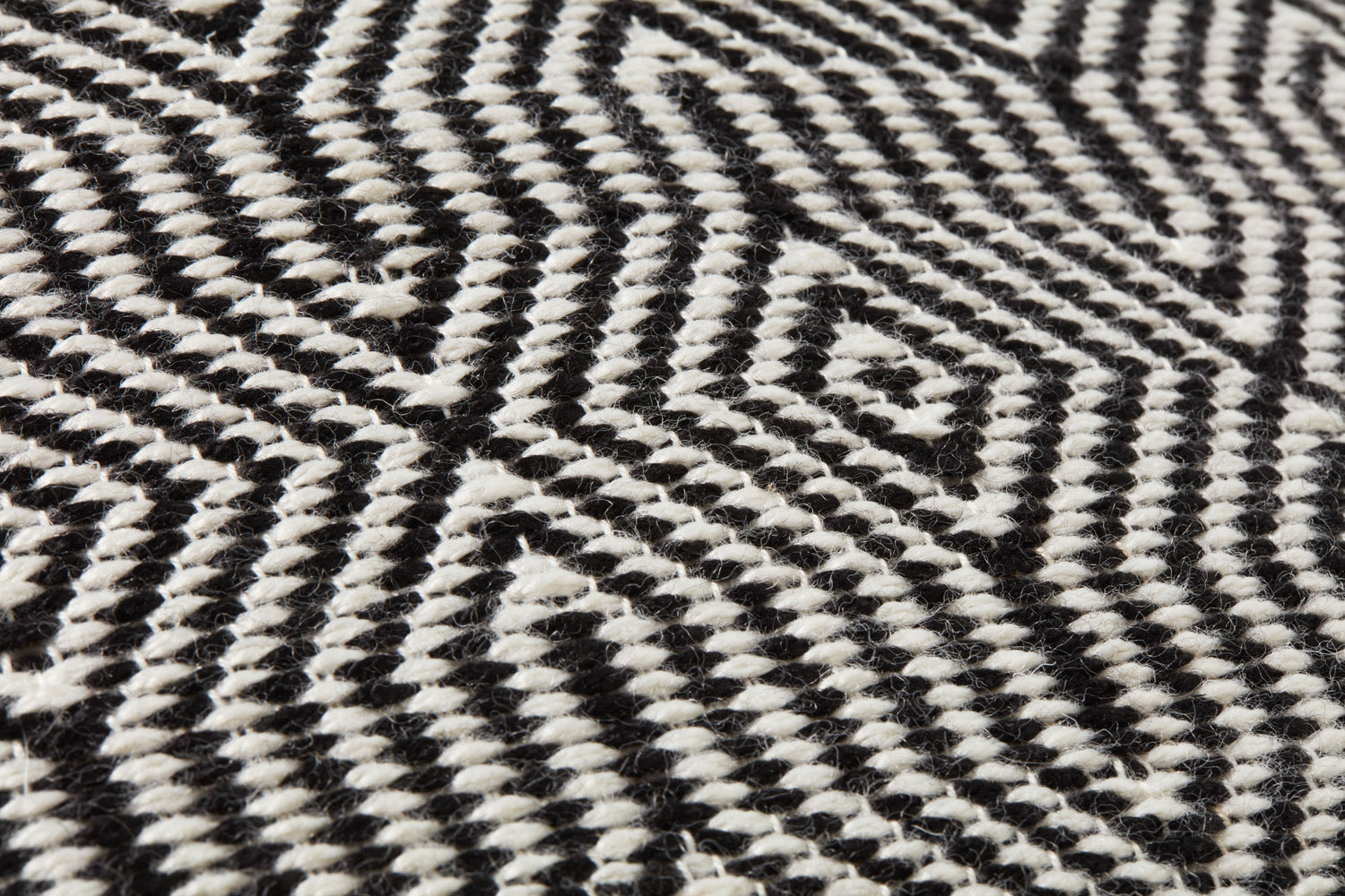Black / White Pillow Alternate Image 2