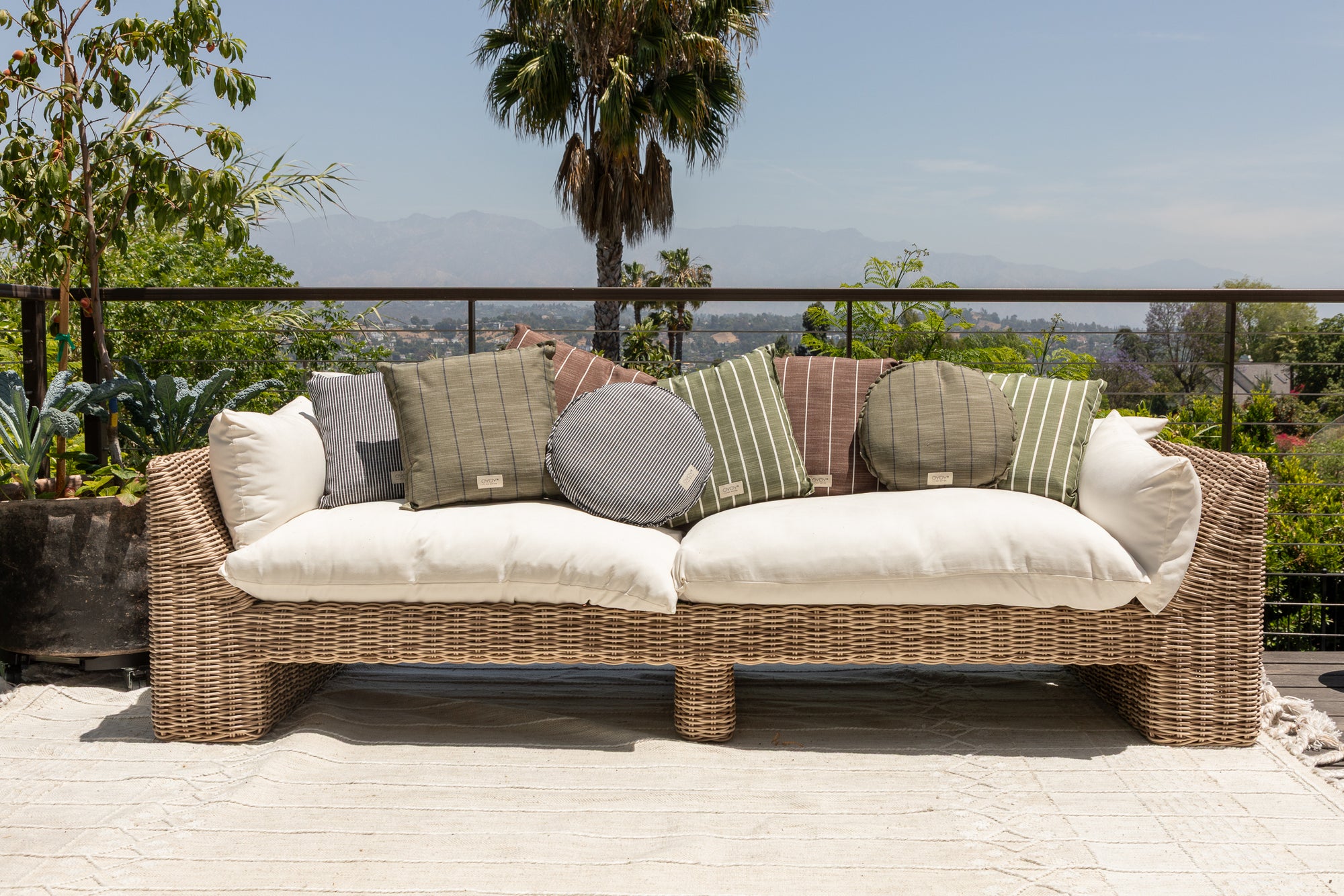 Outdoor Kyoto Cushion Round - Olive