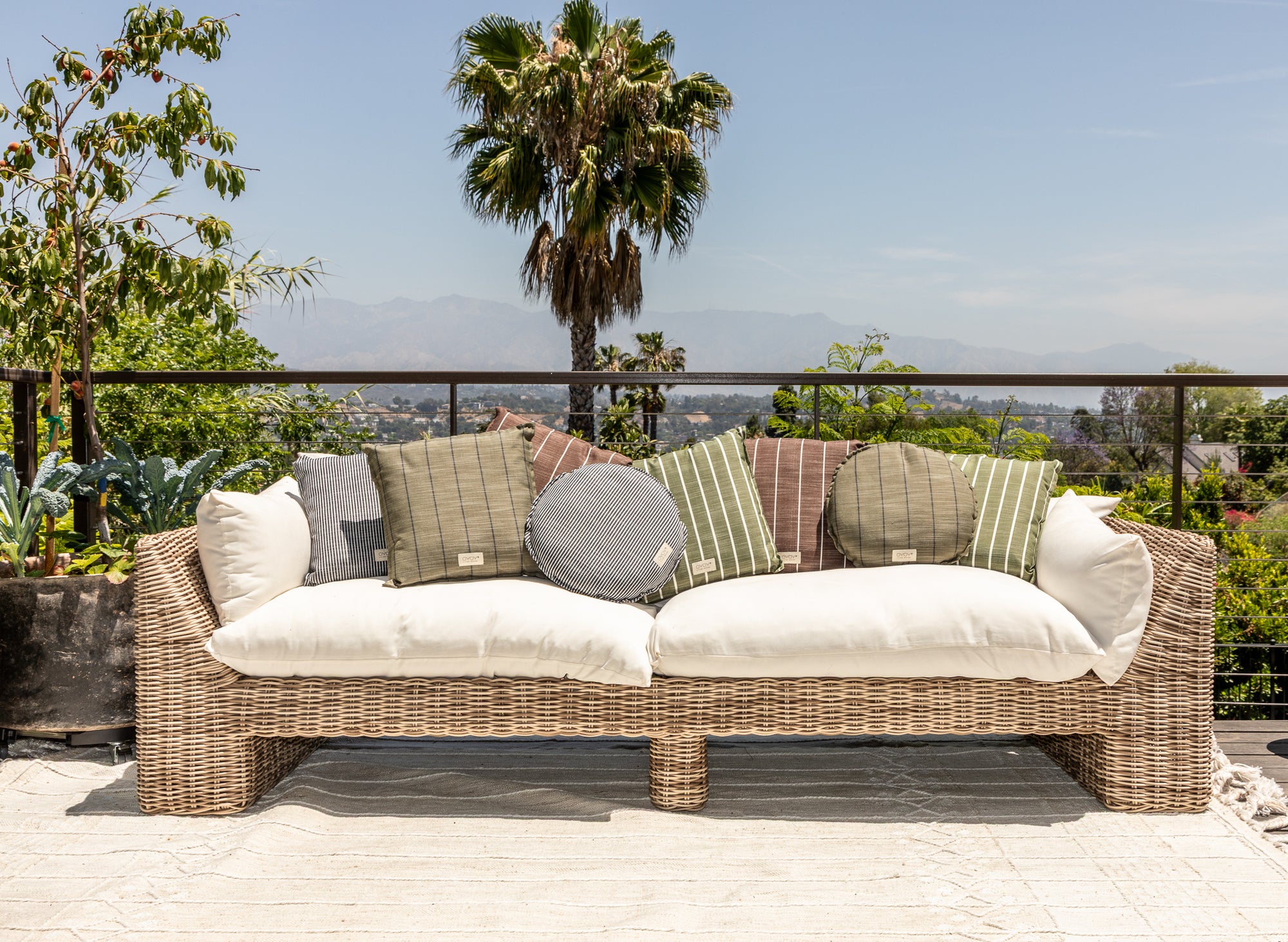Outdoor Kyoto Cushion Round - Black/White