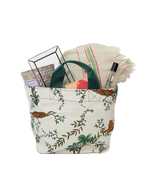 Very Mindful, Very Demure Gift Set