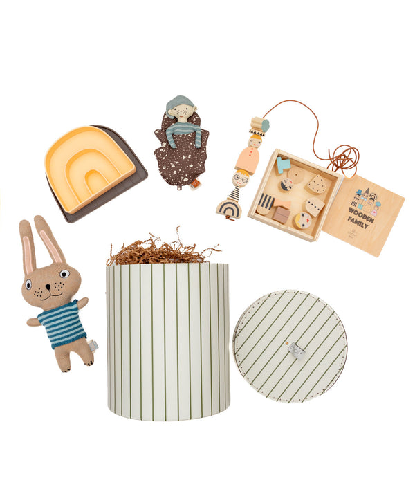 Friends & Snacks Gift Set
