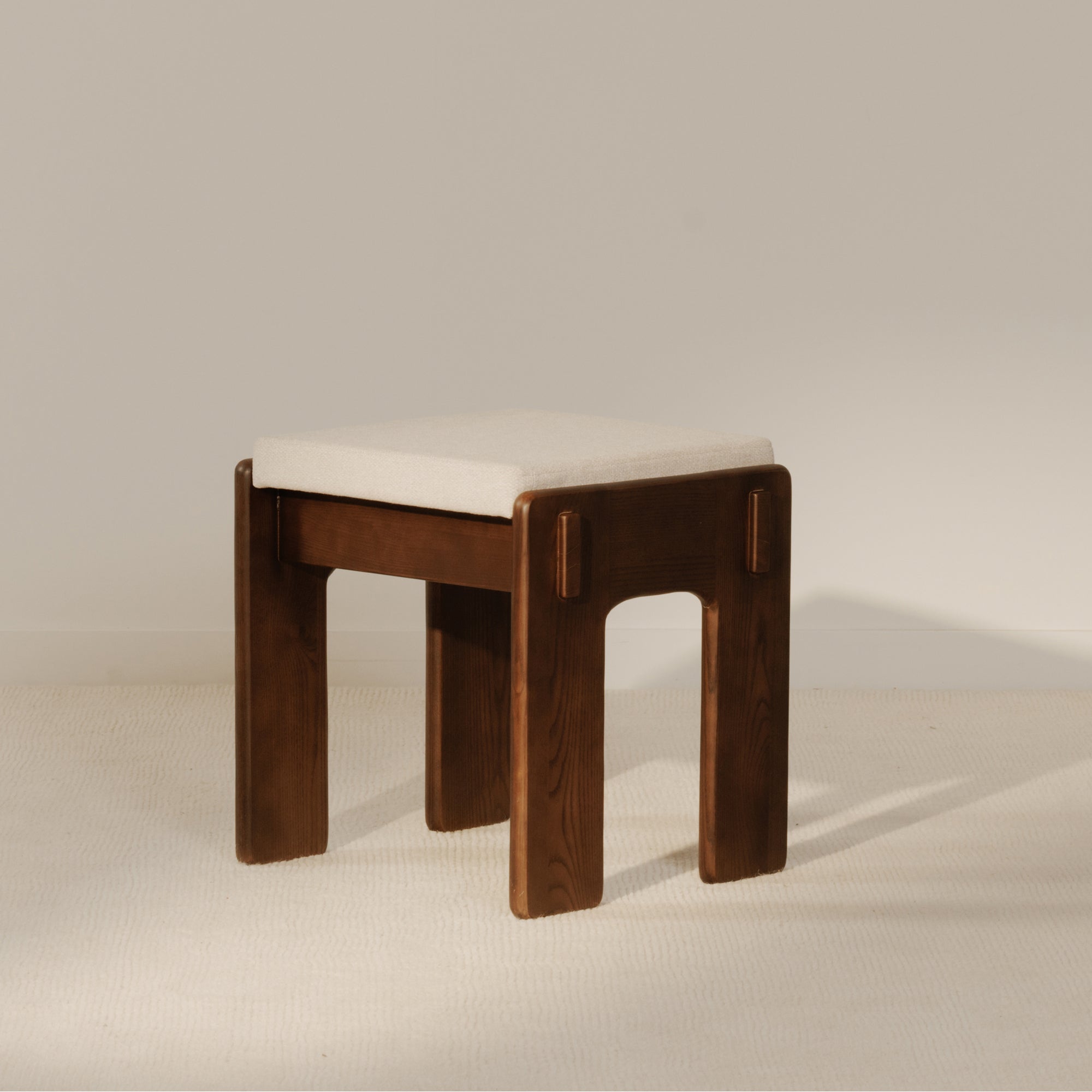 Ashby Counter Stool Moes Home Collection Mhc Bc 1135 20 9