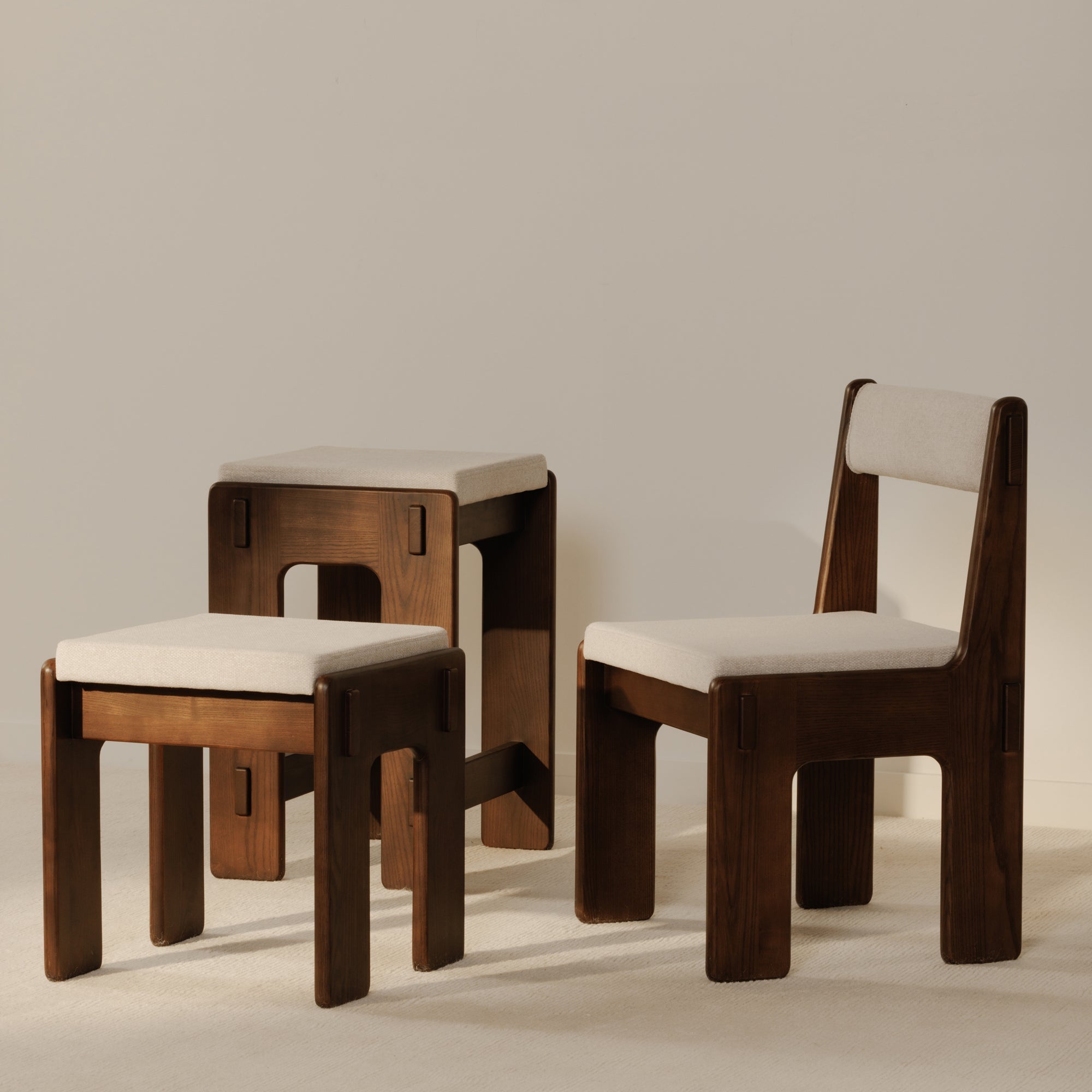 Ashby Counter Stool Moes Home Collection Mhc Bc 1135 20 11
