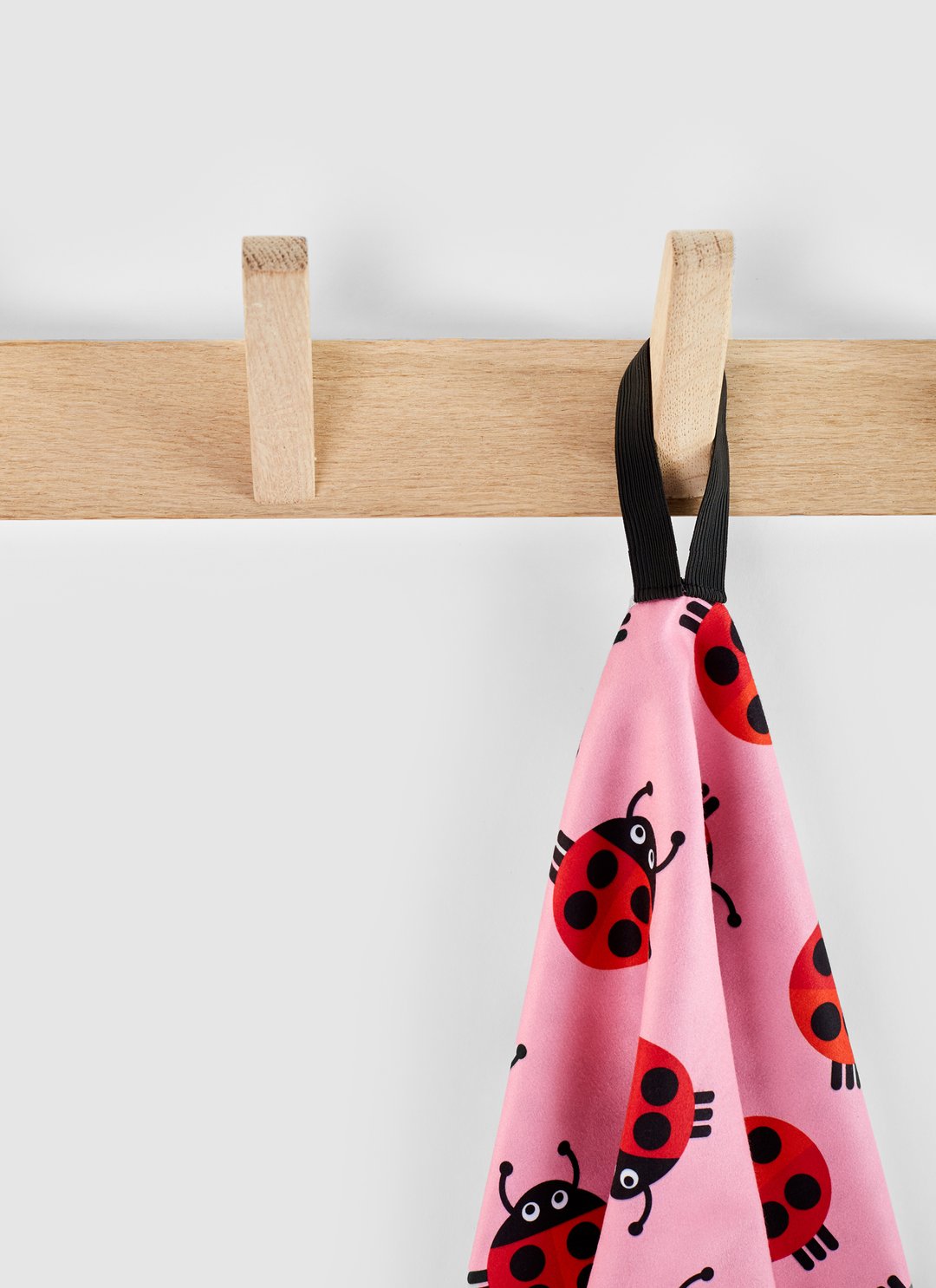 ladybugs mircofiber towel 3