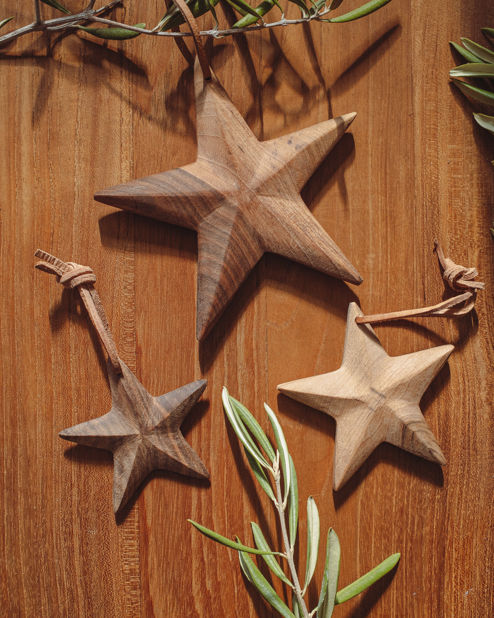 Walnut Star Ornament Uvn 2000126 3