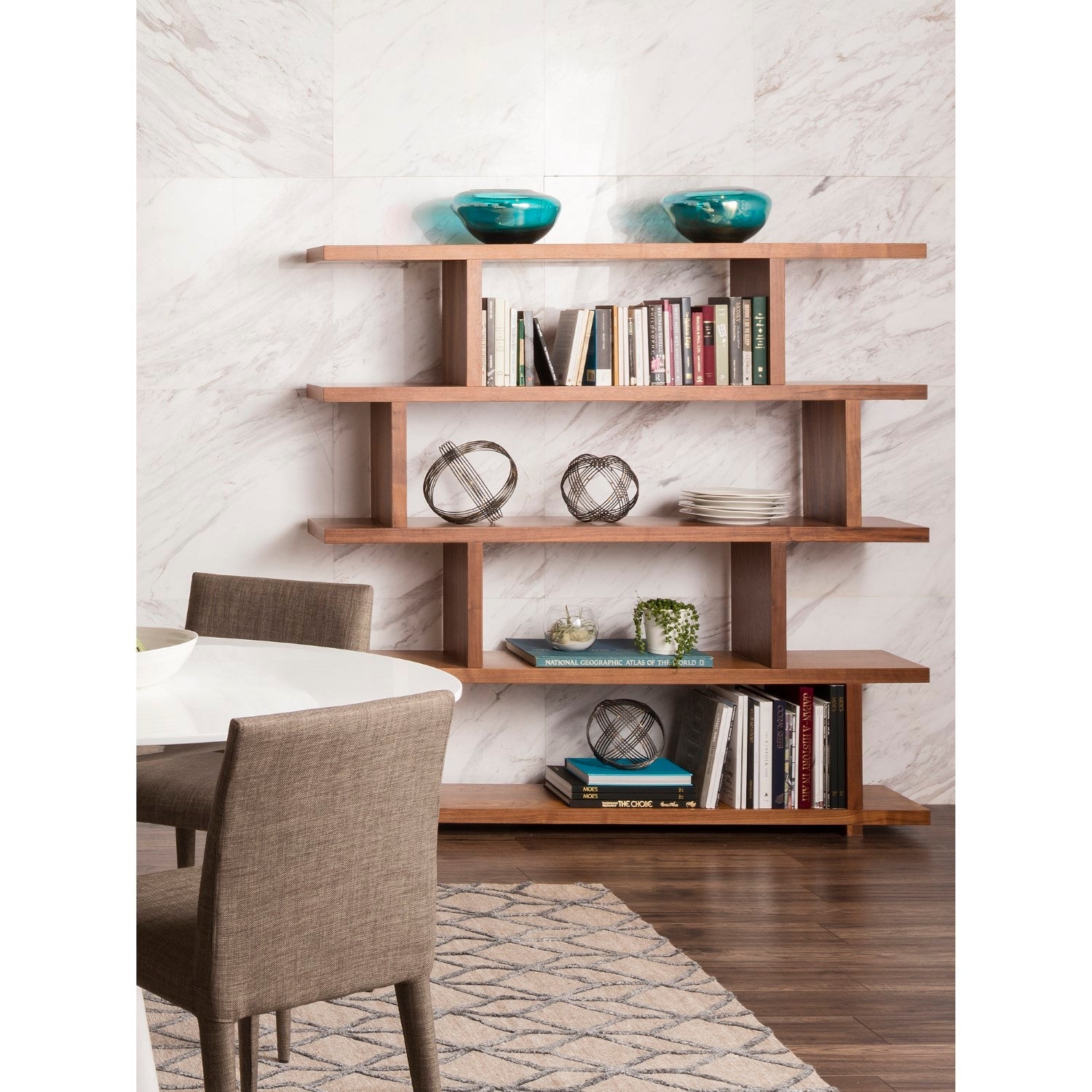 Miri Bookshelves 22