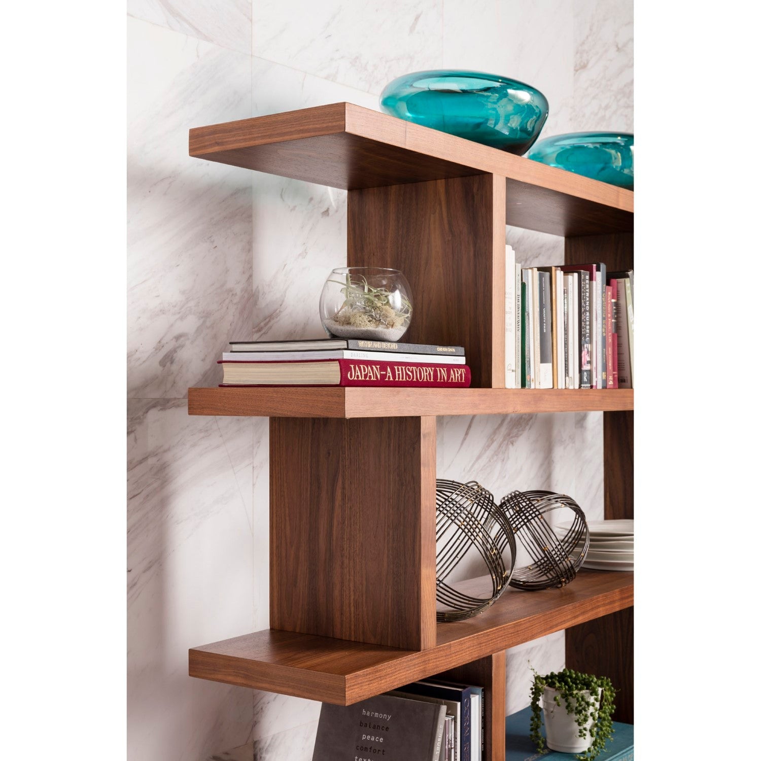 Miri Bookshelves 23